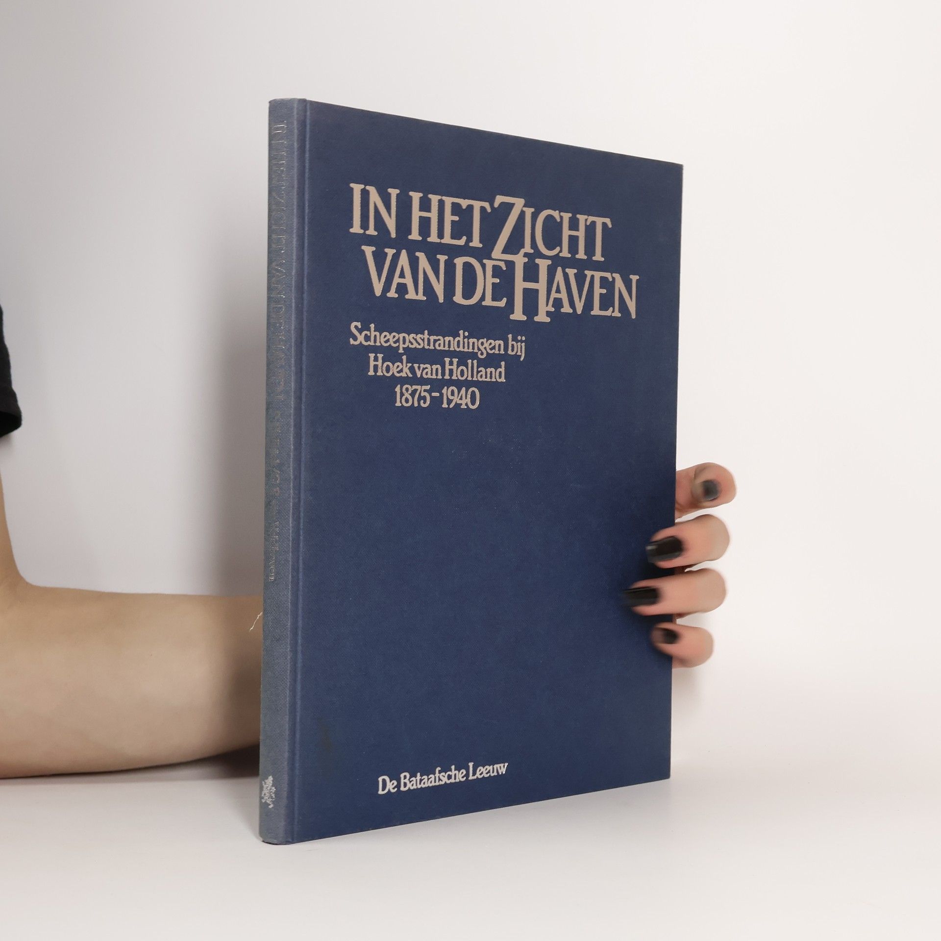 P. Heijstek In het zicht van de haven