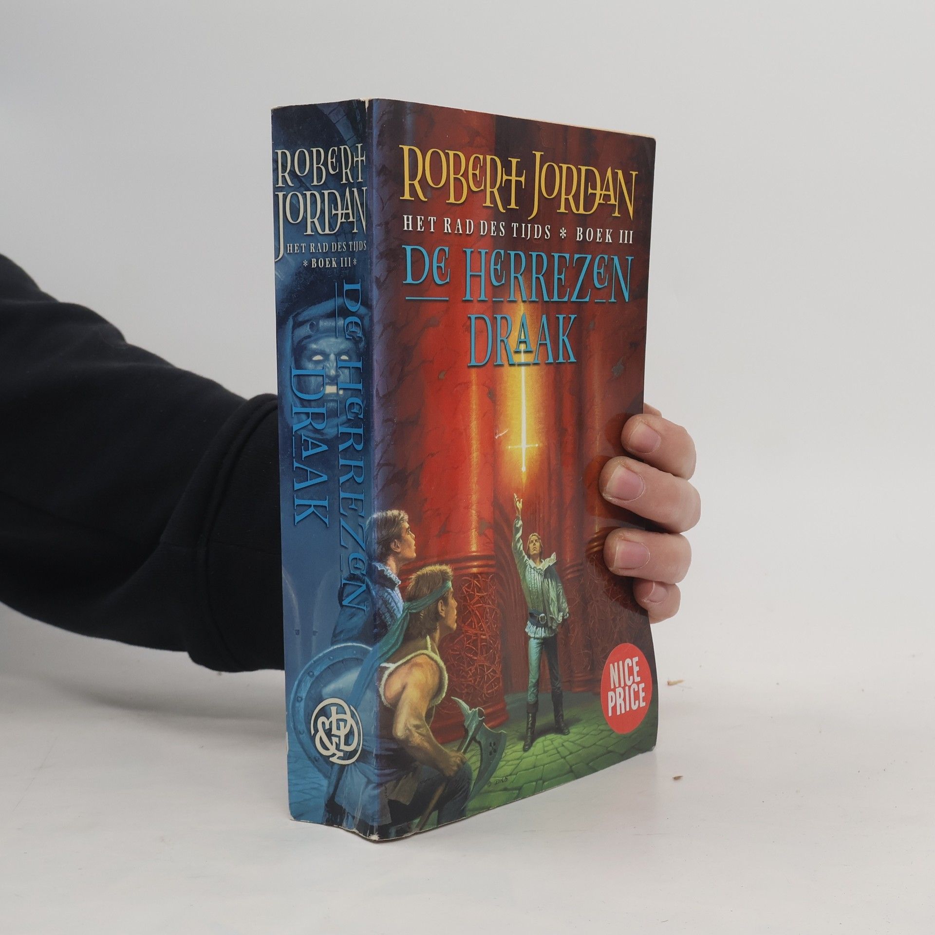 Robert Jordan Het Rad des Tijds - 3: De Herrezen Draak