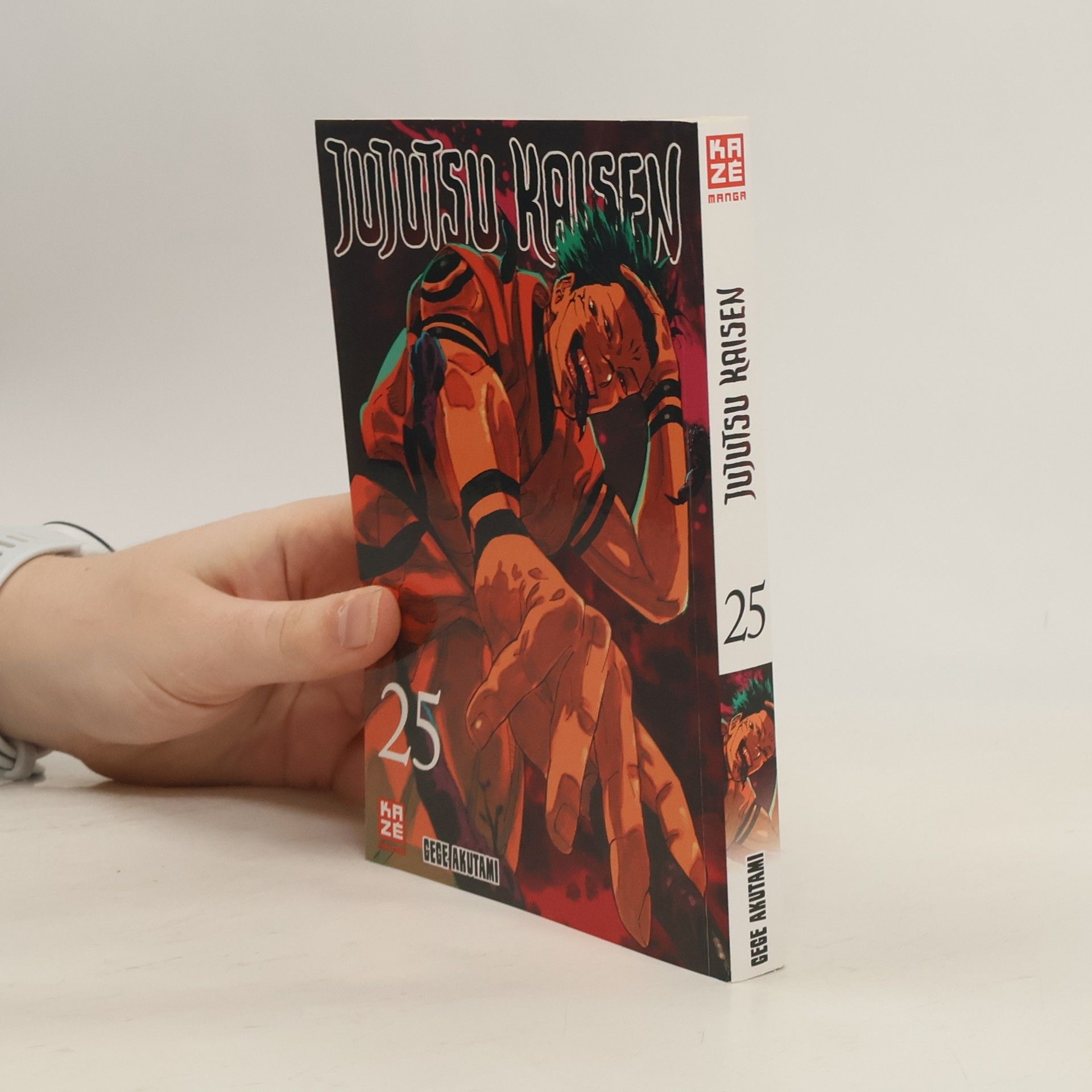 Gege Akutami Jujutsu Kaisen