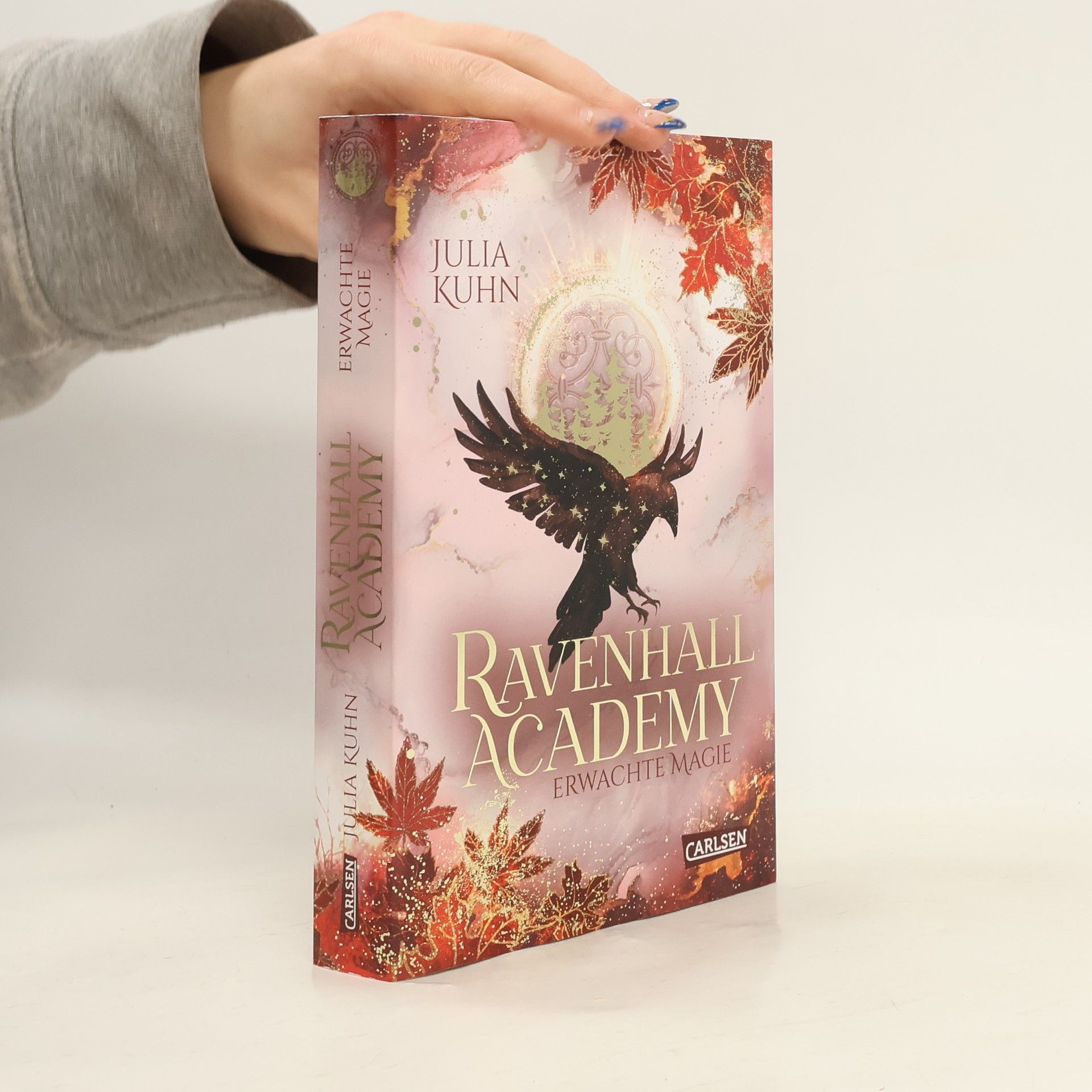 Julia Kuhn Ravenhall Academy 2: Erwachte Magie