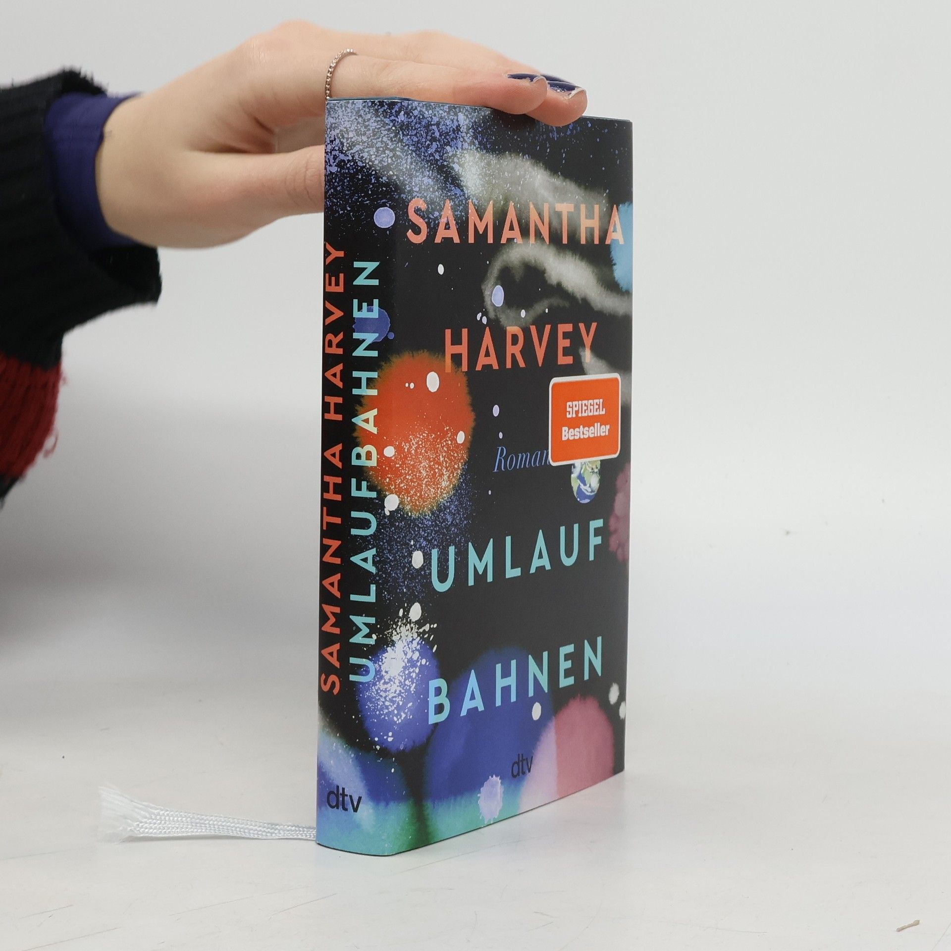 Samantha Harvey Umlaufbahnen. Roman