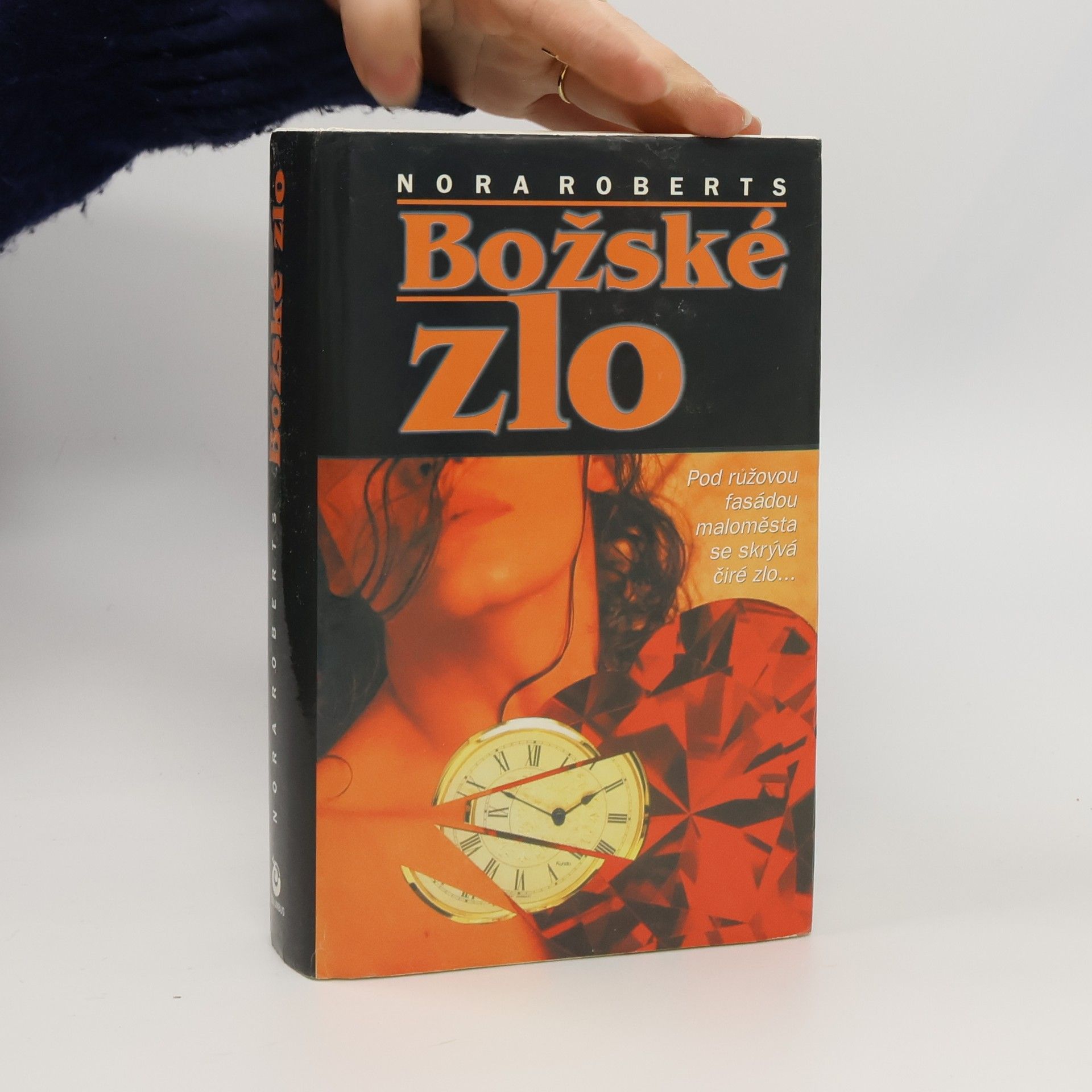 Nora Roberts Božské zlo