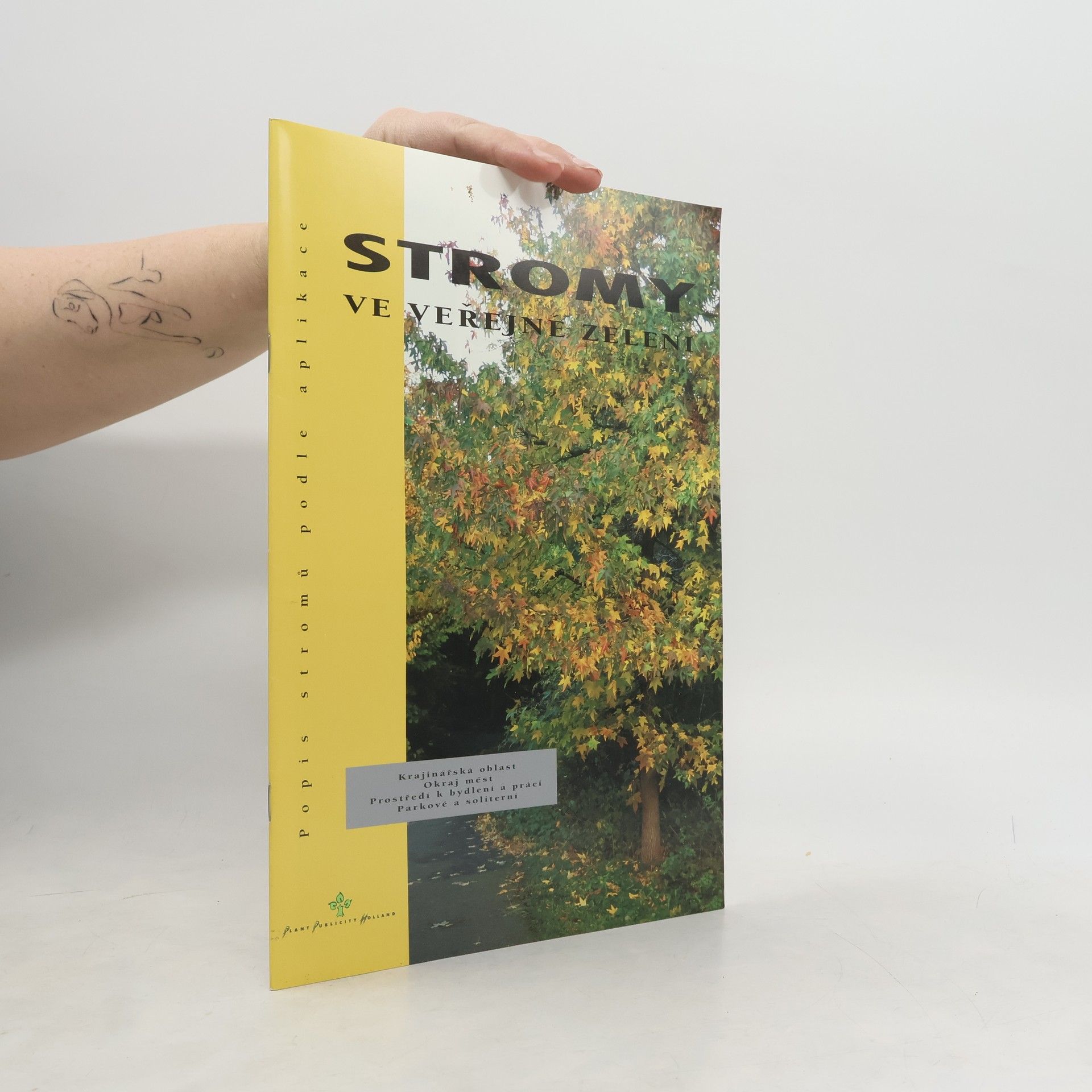 Various authors Stromy ve veřejné zeleni