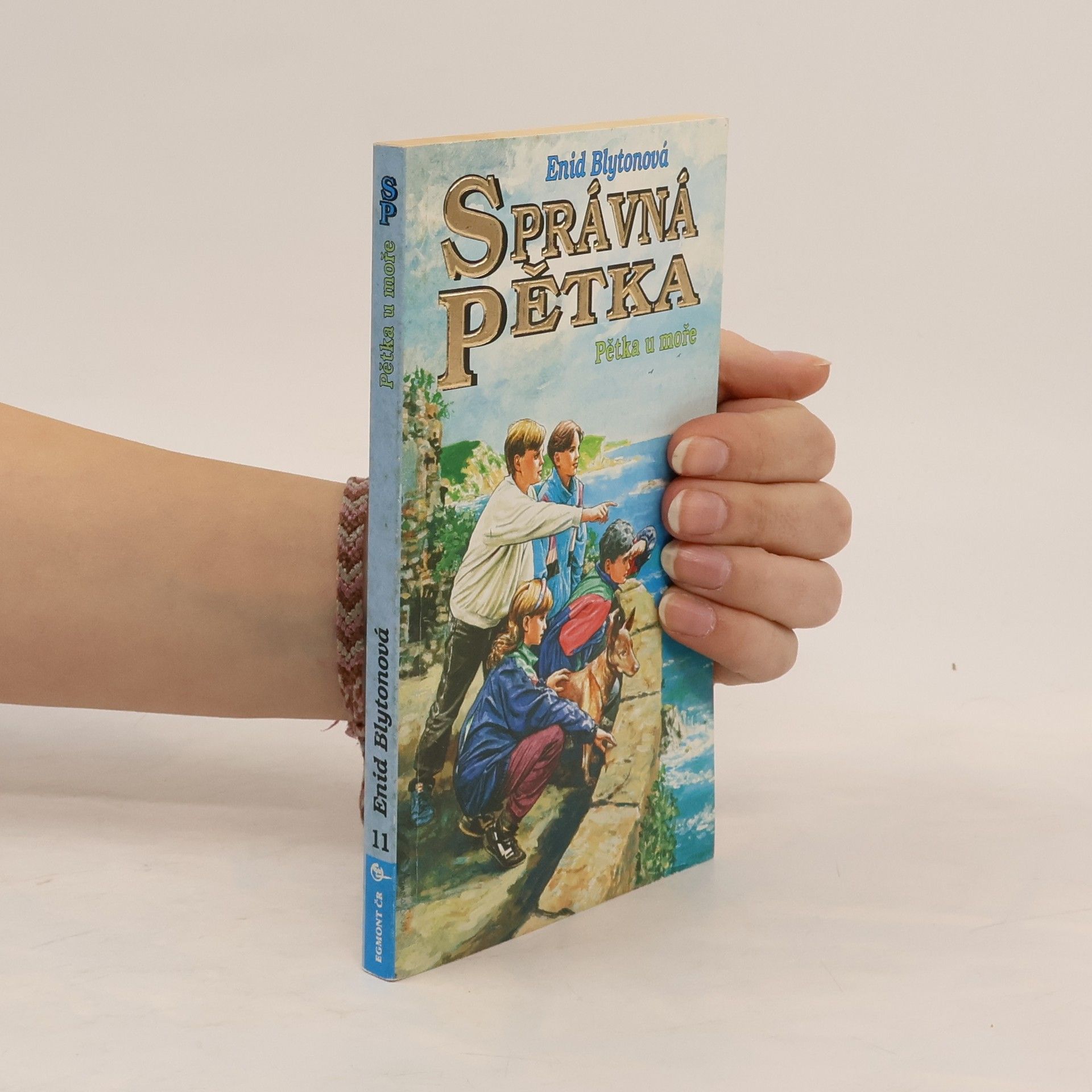 Enid Blyton Správná pětka. Pětka u moře