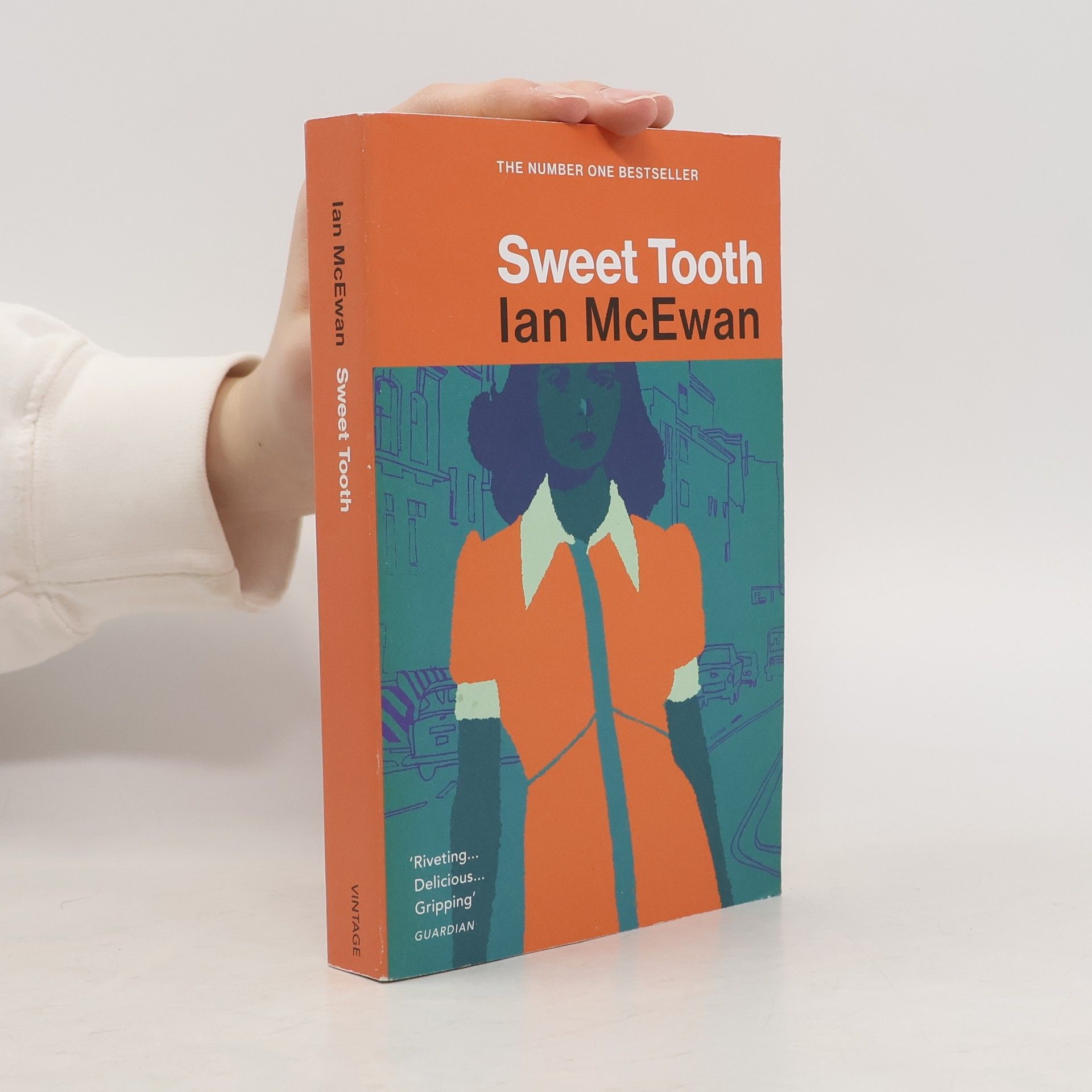 Ian McEwan Sweet tooth