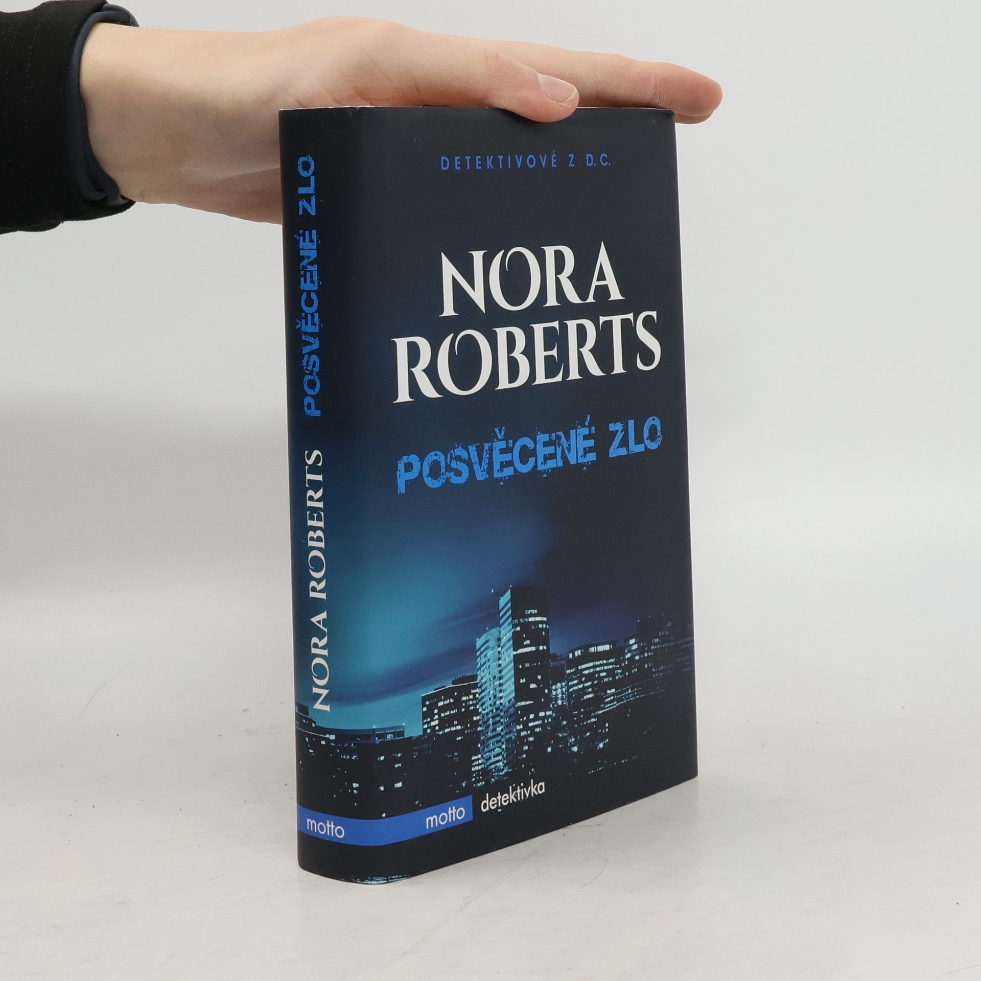 Nora Roberts Posvěcené zlo
