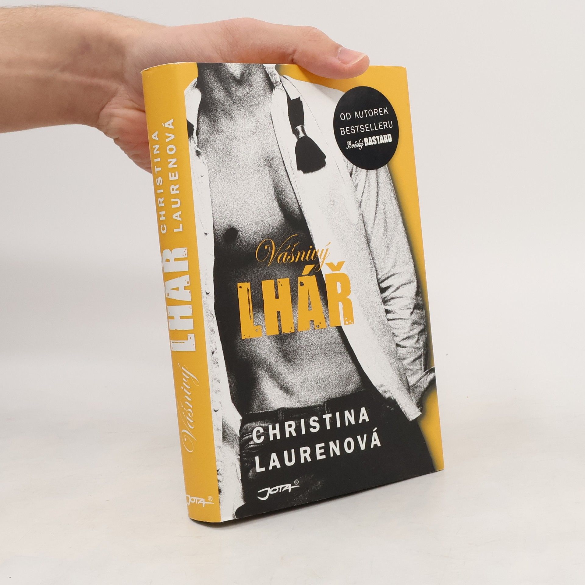 Christina Lauren Vášnivý lhář