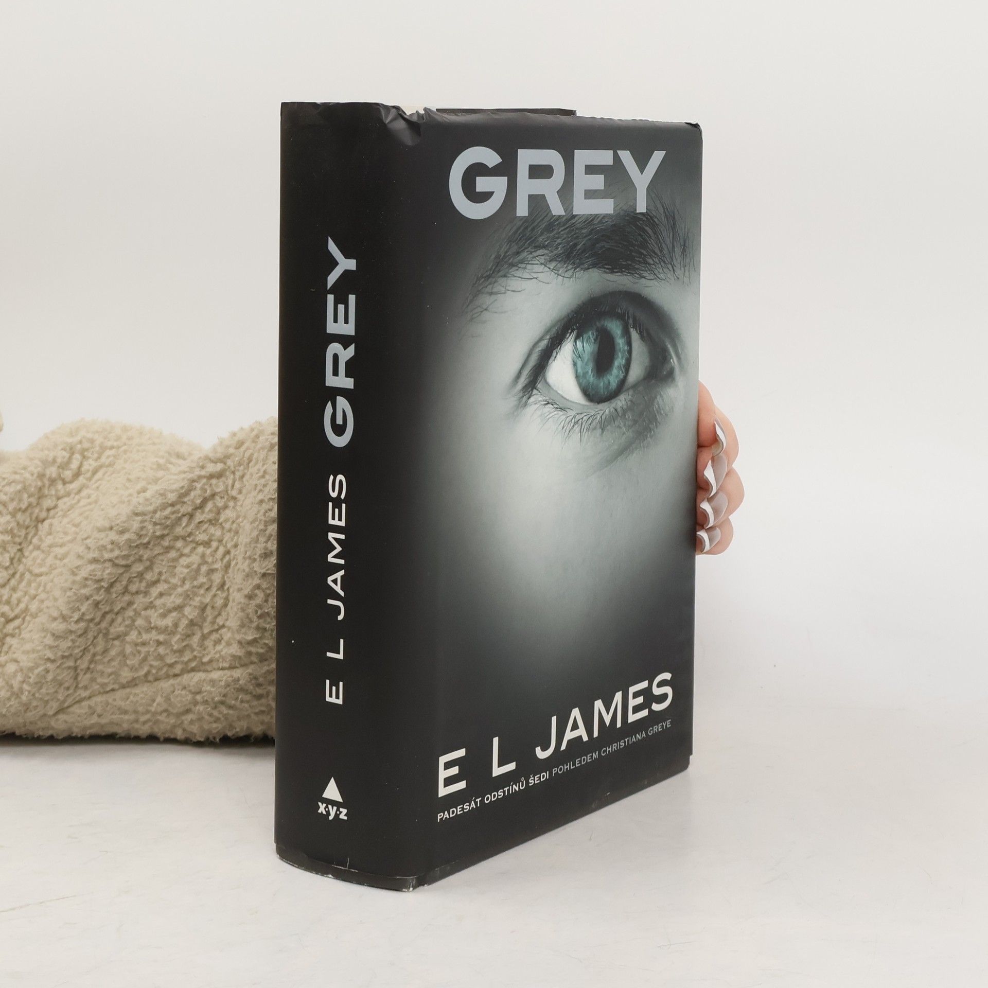 E. L. James Grey