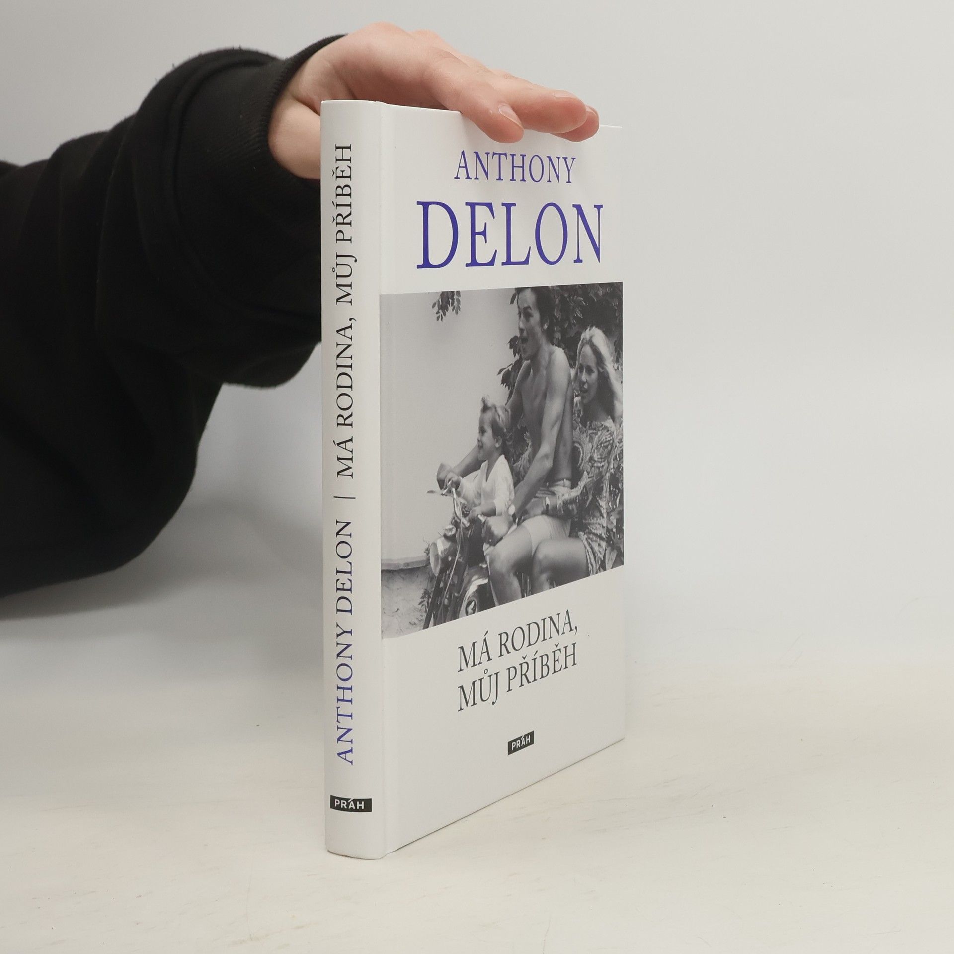 Anthony Delon : má rodina, můj příběh