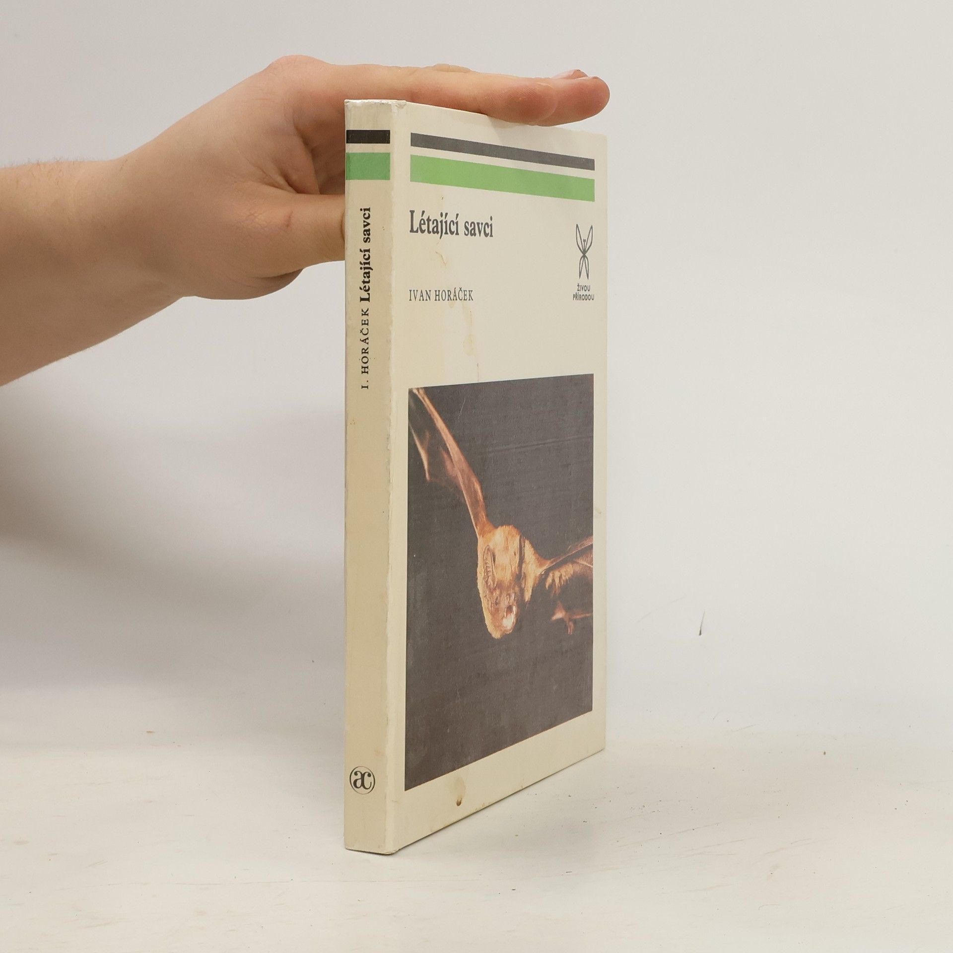 J. Červený Létající savci