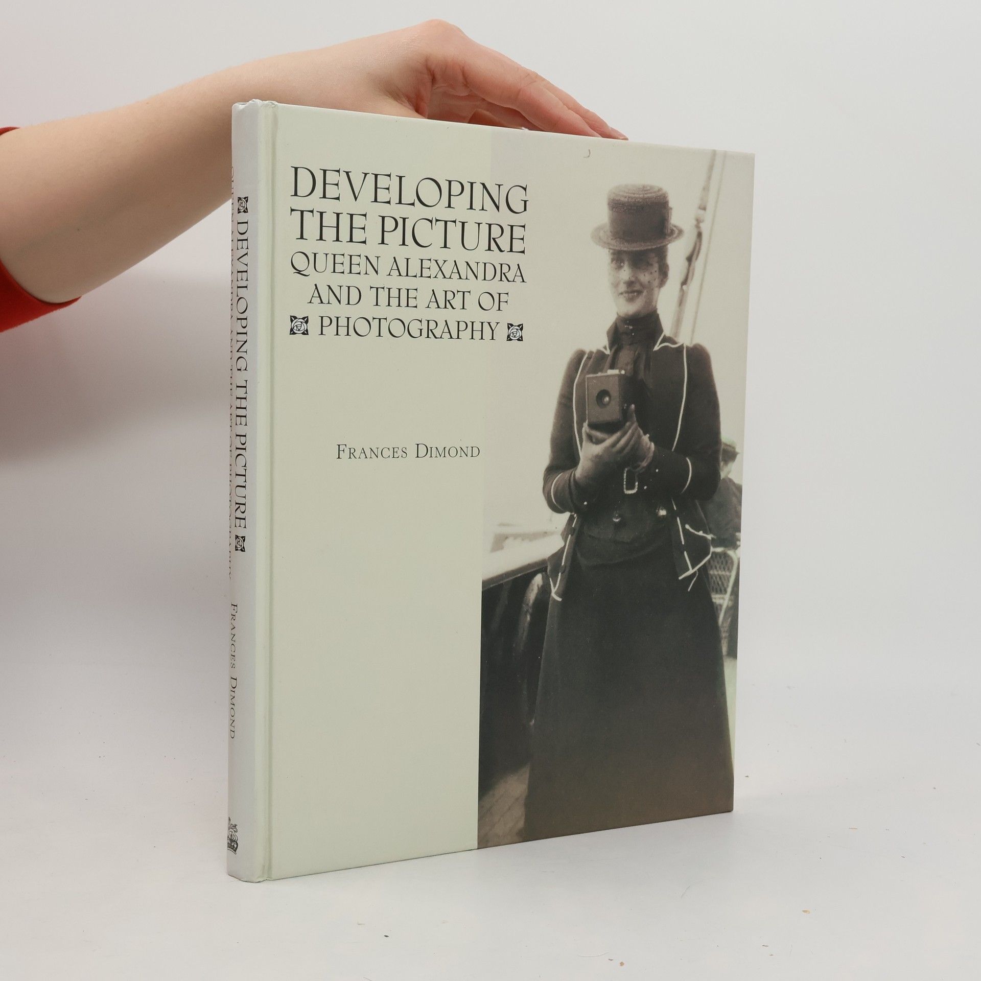 Frances Dimond Developing the Picture