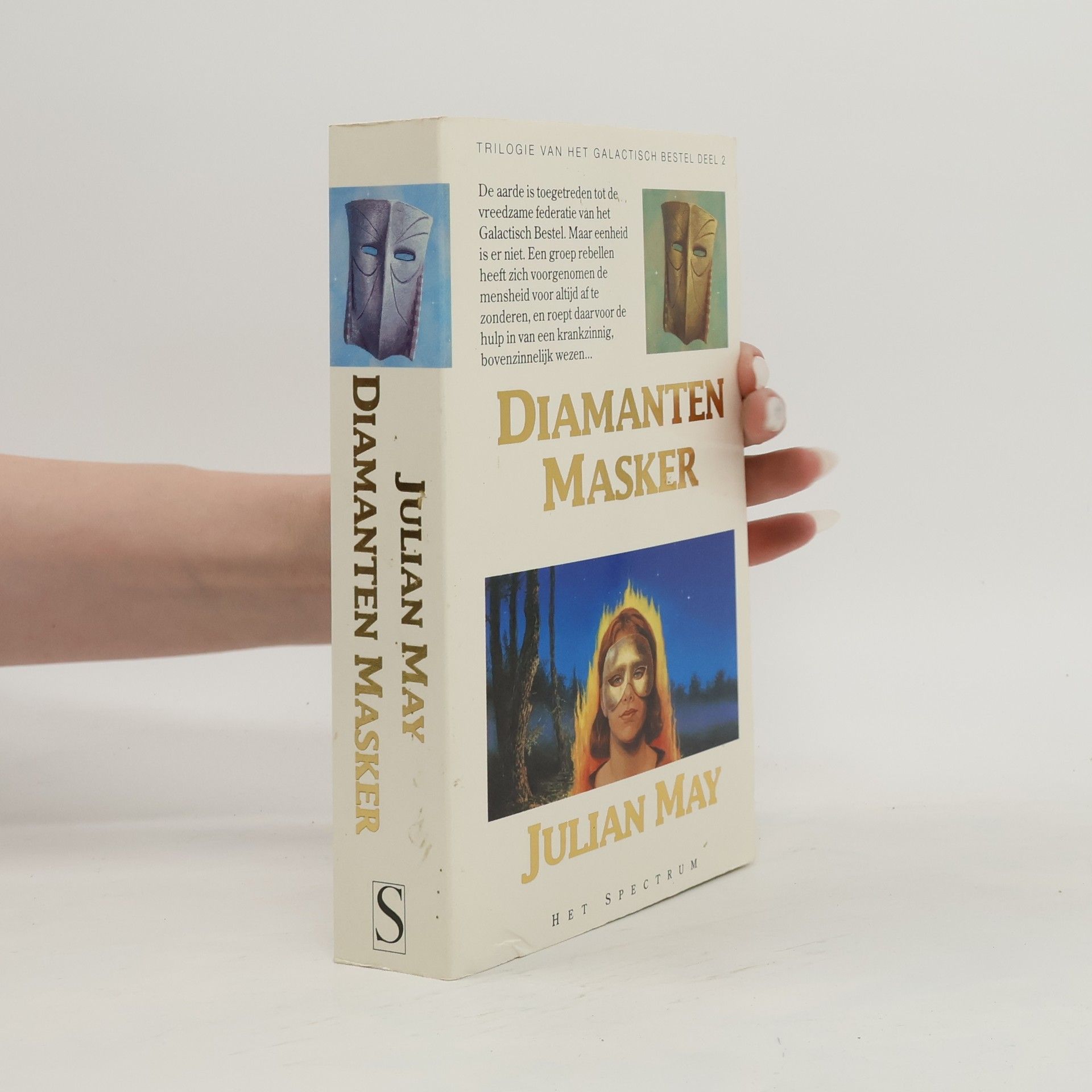 Julian May Diamanten masker