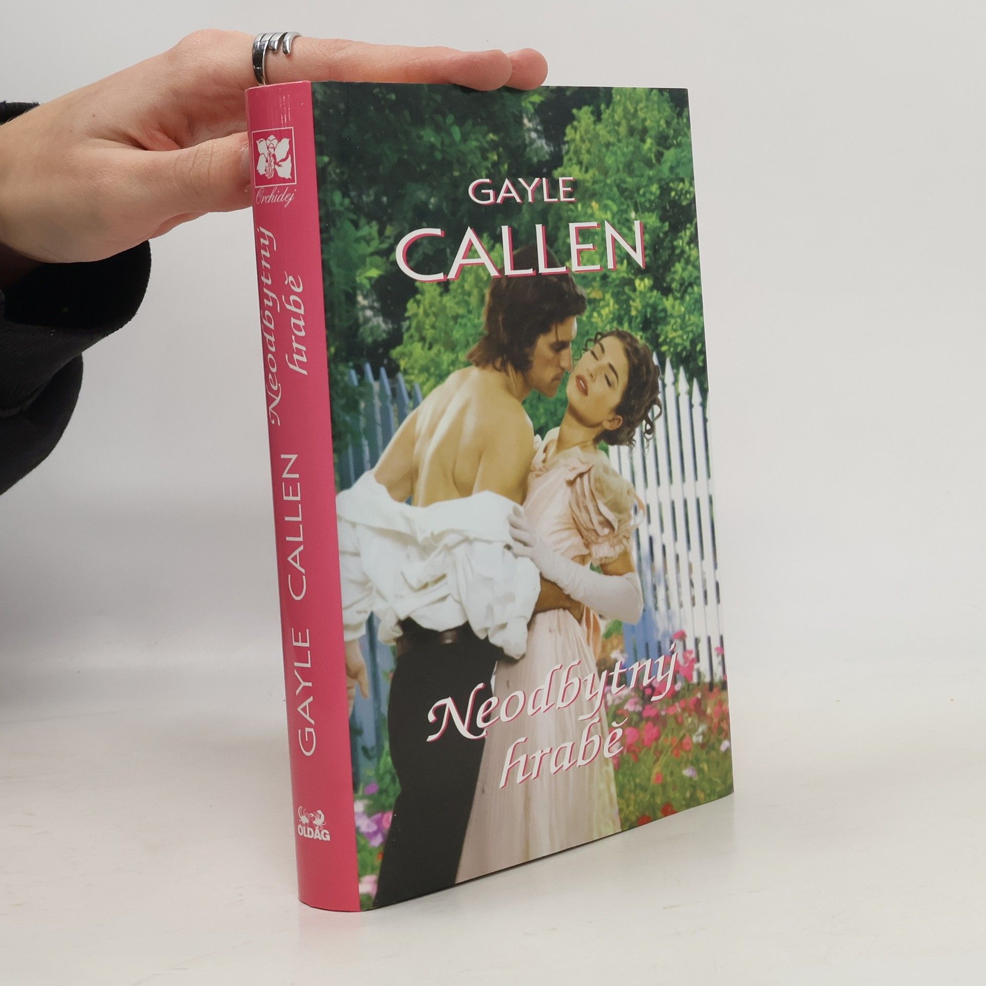 Julia Latham Neodbytný hrabě