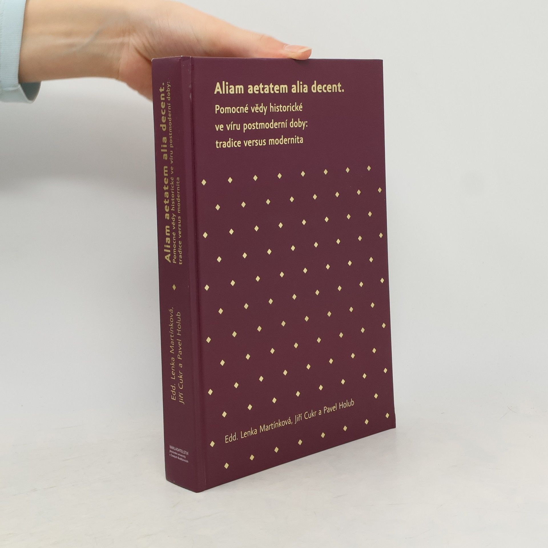 Aliam aetatem alia decent