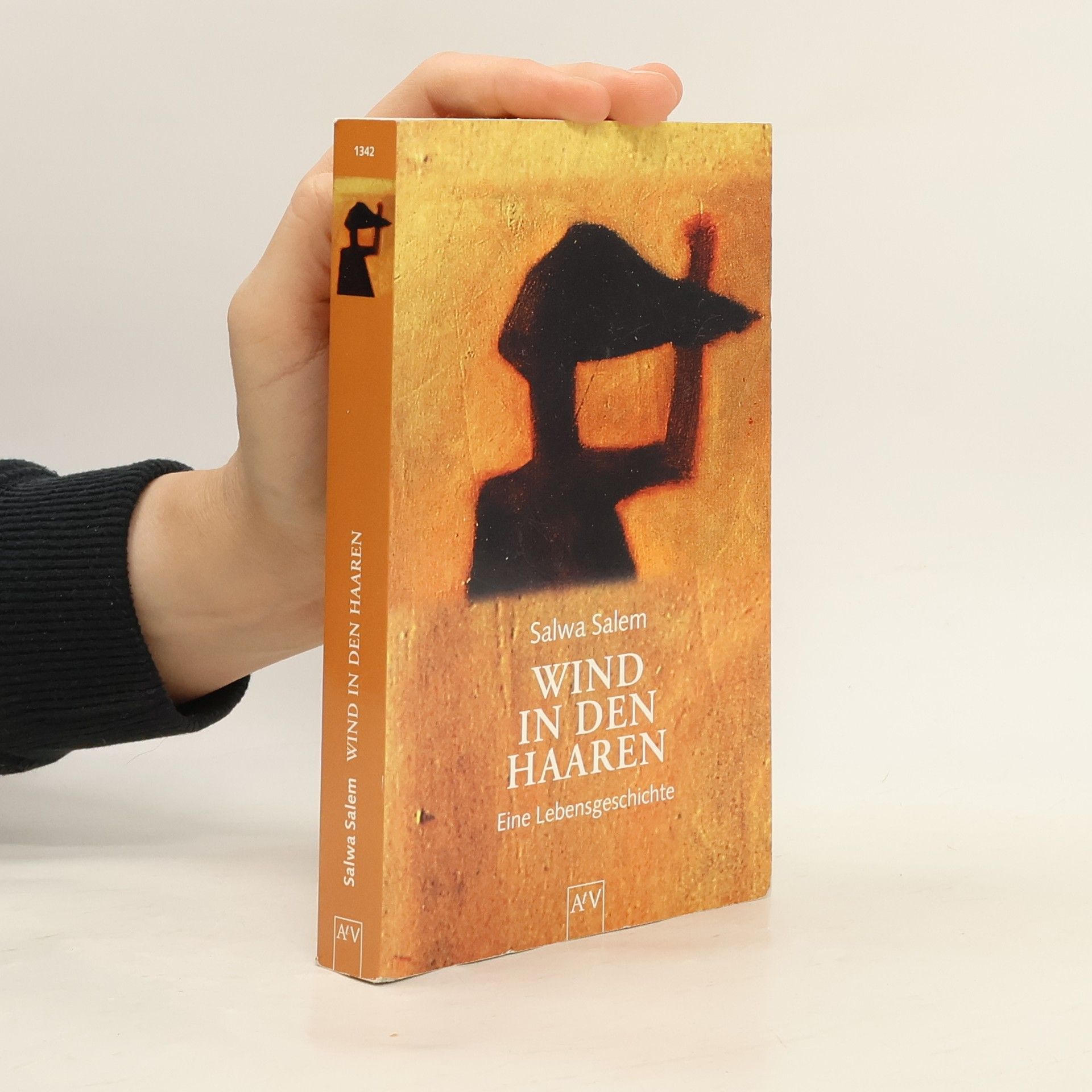 Salwa Salem Wind in den Haaren