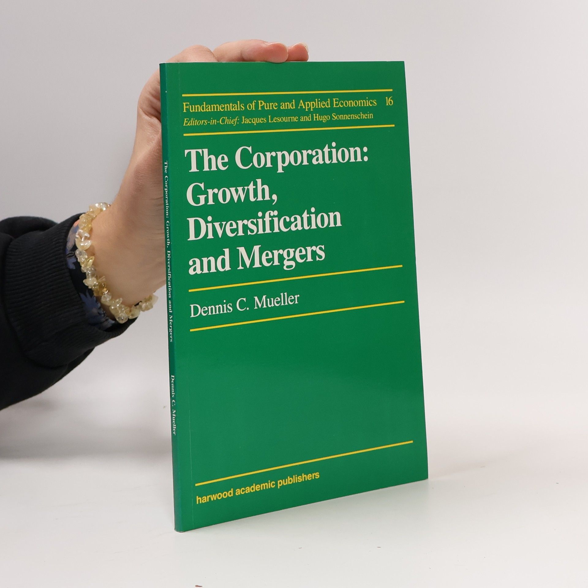 Dennis C. Mueller Fundamentals of Pure and Applied Economics - 16: The Corporation