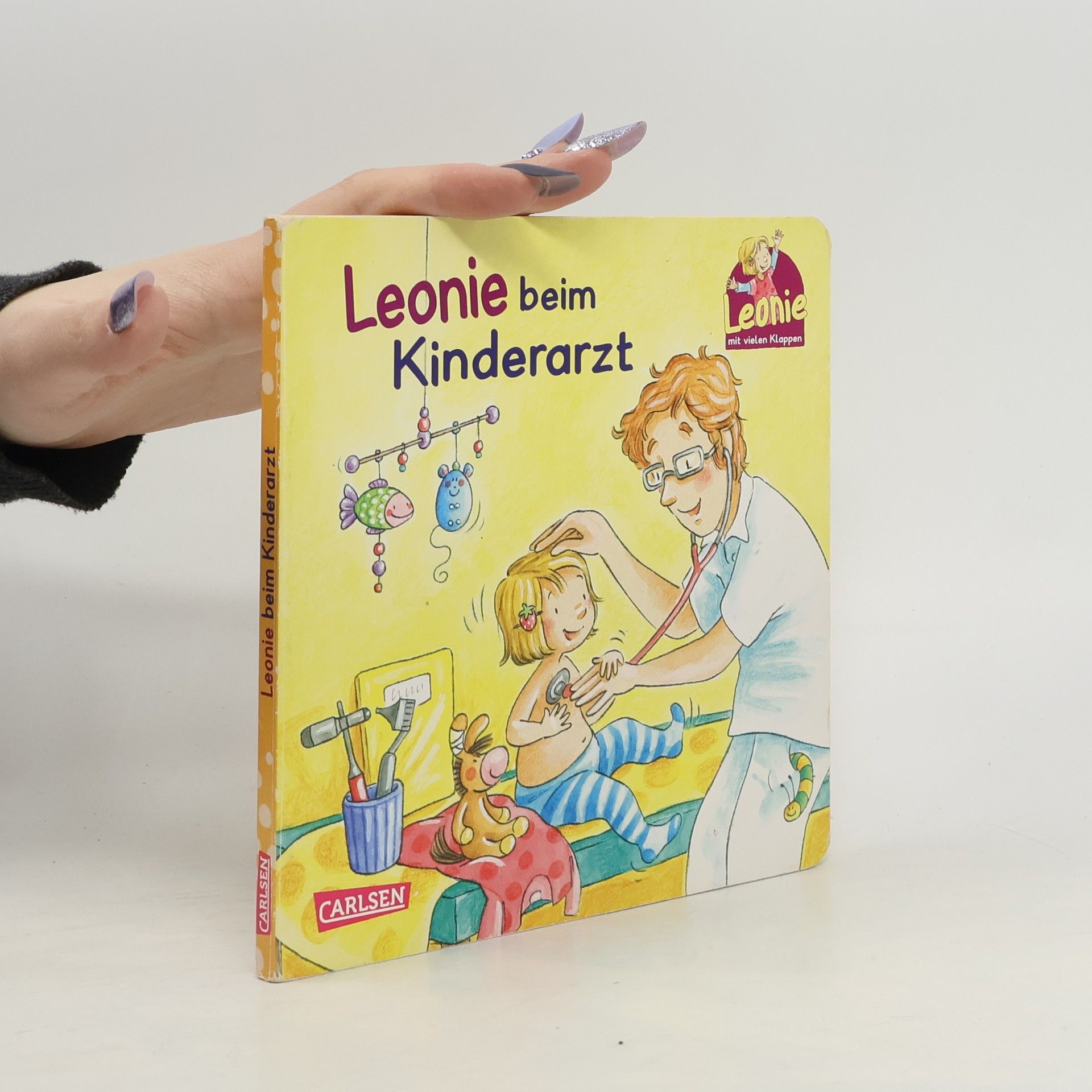 Sandra Grimm Leonie: Leonie beim Kinderarzt