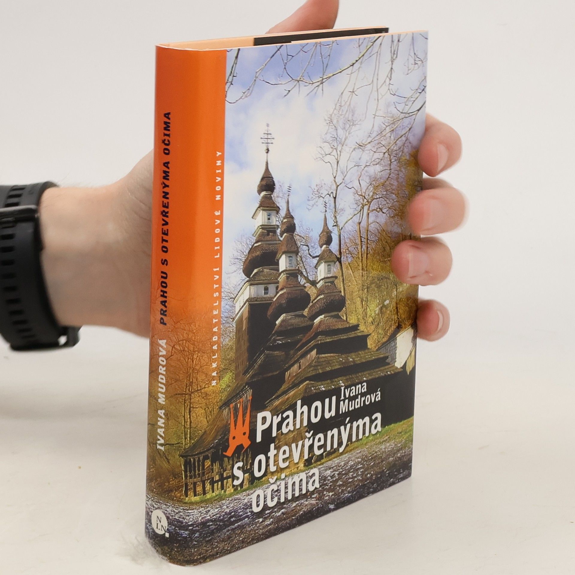 Ivana Mudrová Prahou s otevřenýma očima