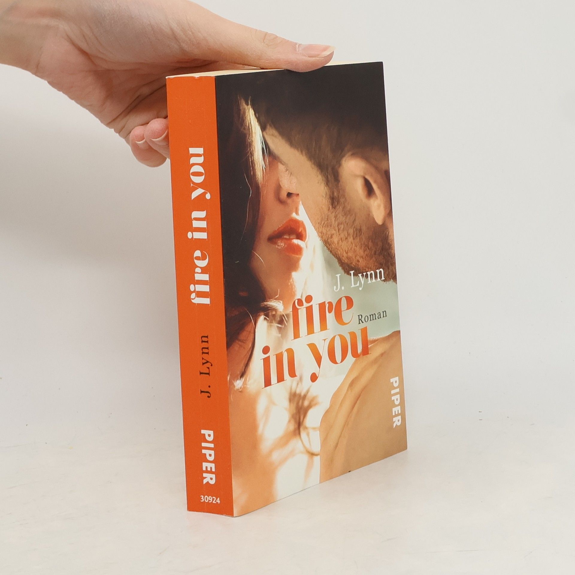 Jennifer L. Armentrout Fire in you