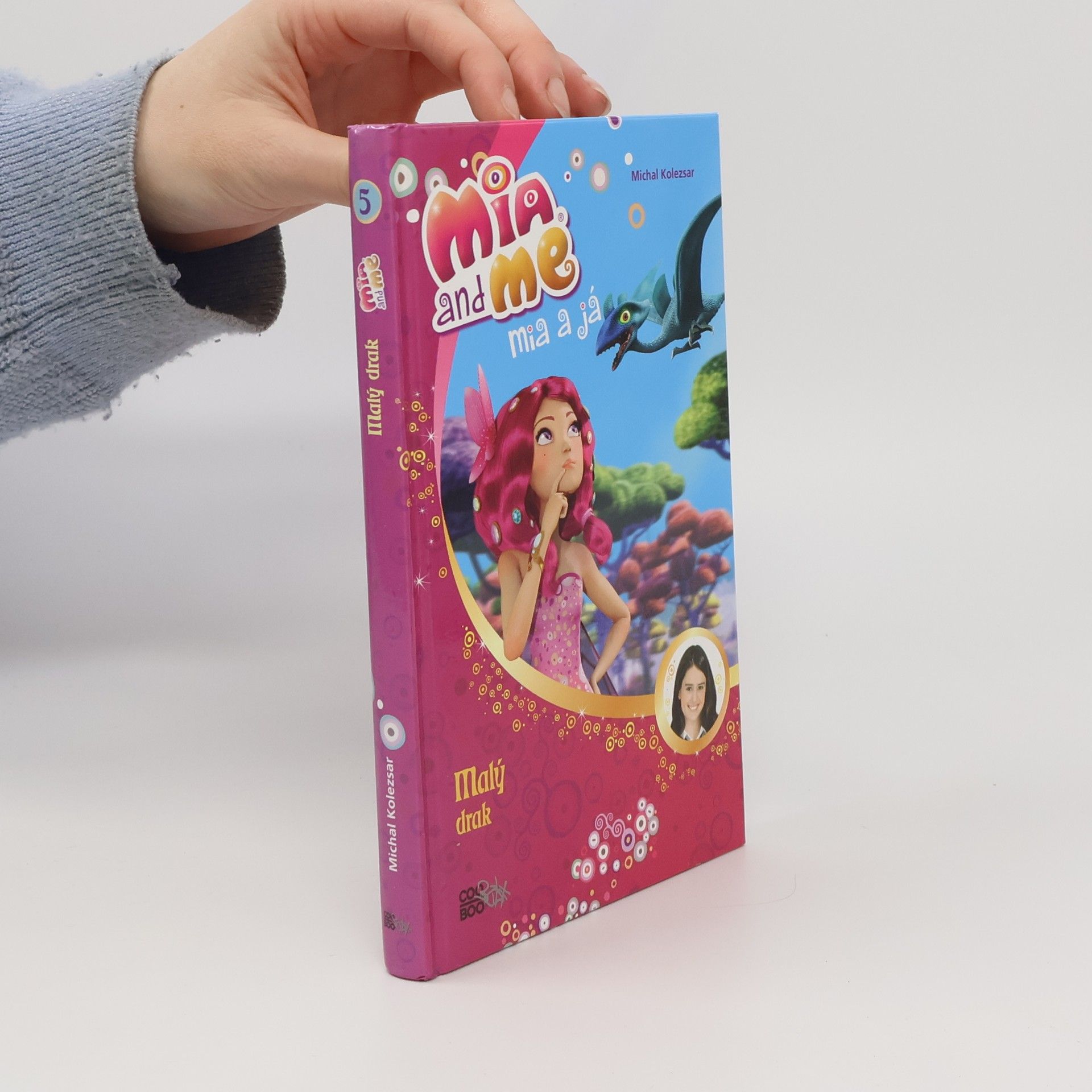 Mia a já: Malý drak
