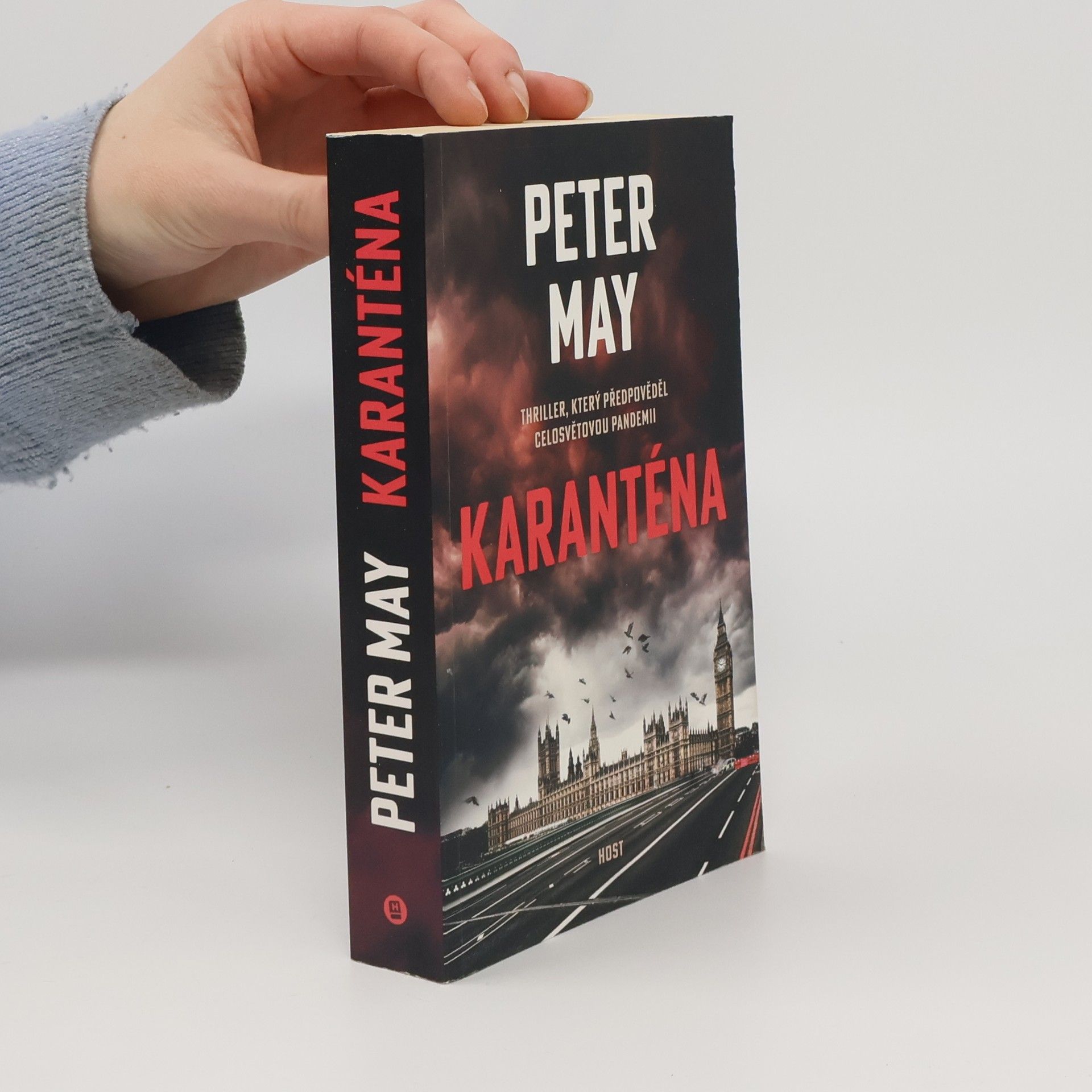 Peter May Karanténa