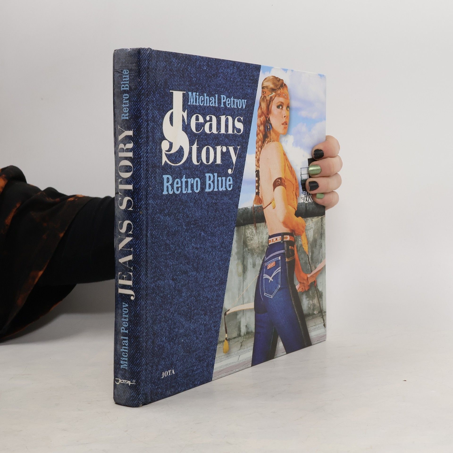 Michal Petrov Jeans story: Retro blue