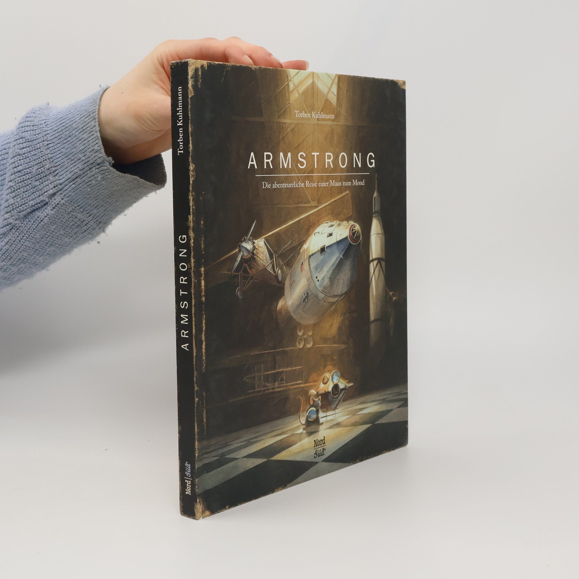 Torben Kuhlmann Armstrong: Die abenteuerliche Reise einer Maus zum Mond