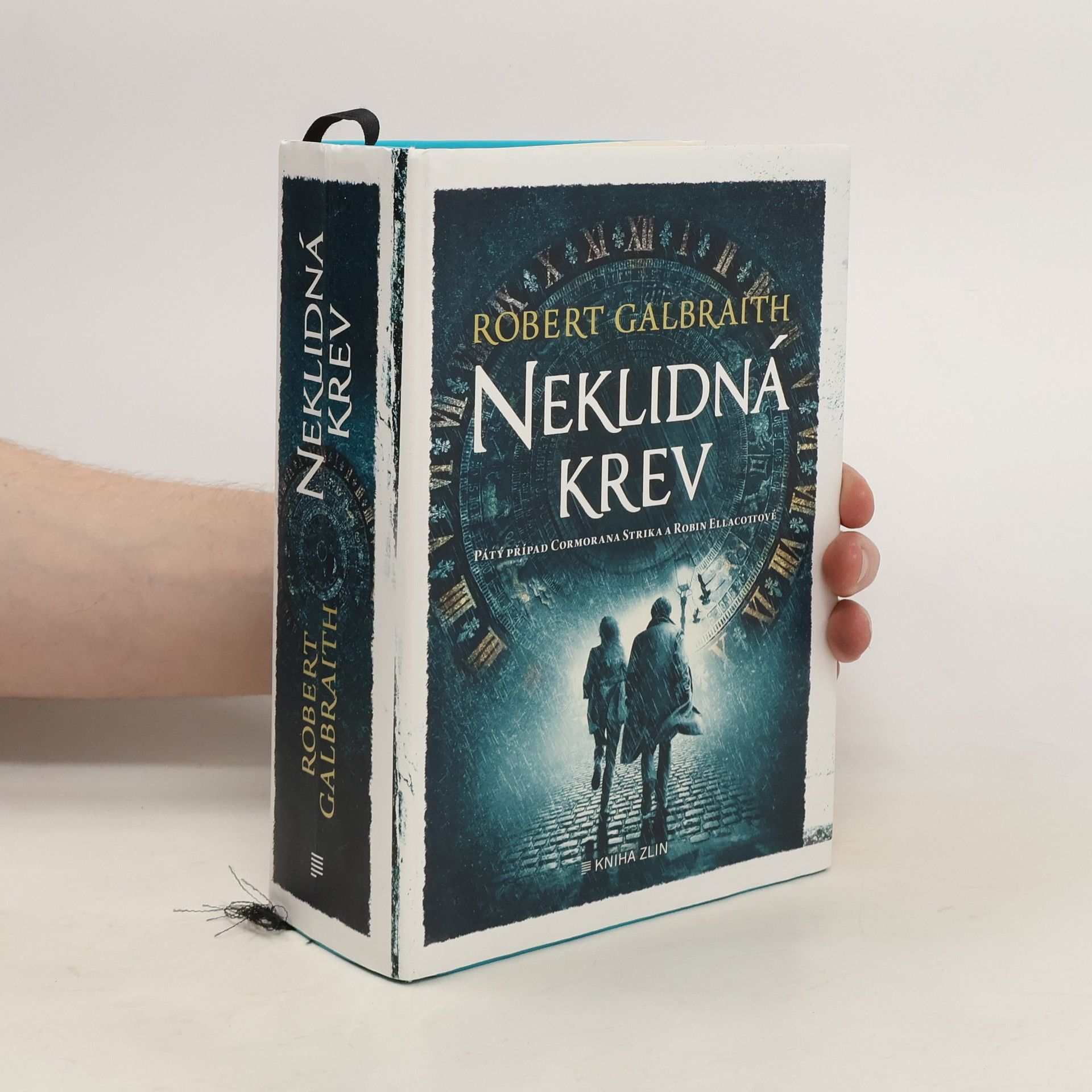 Robert Galbraith Neklidná krev