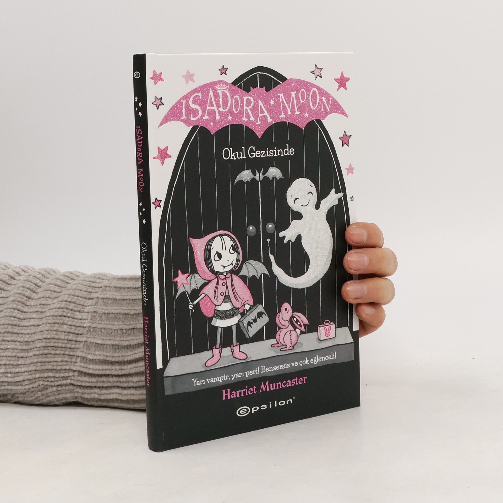 Harriet Muncaster Isadora Moon - Okul Gezisinde