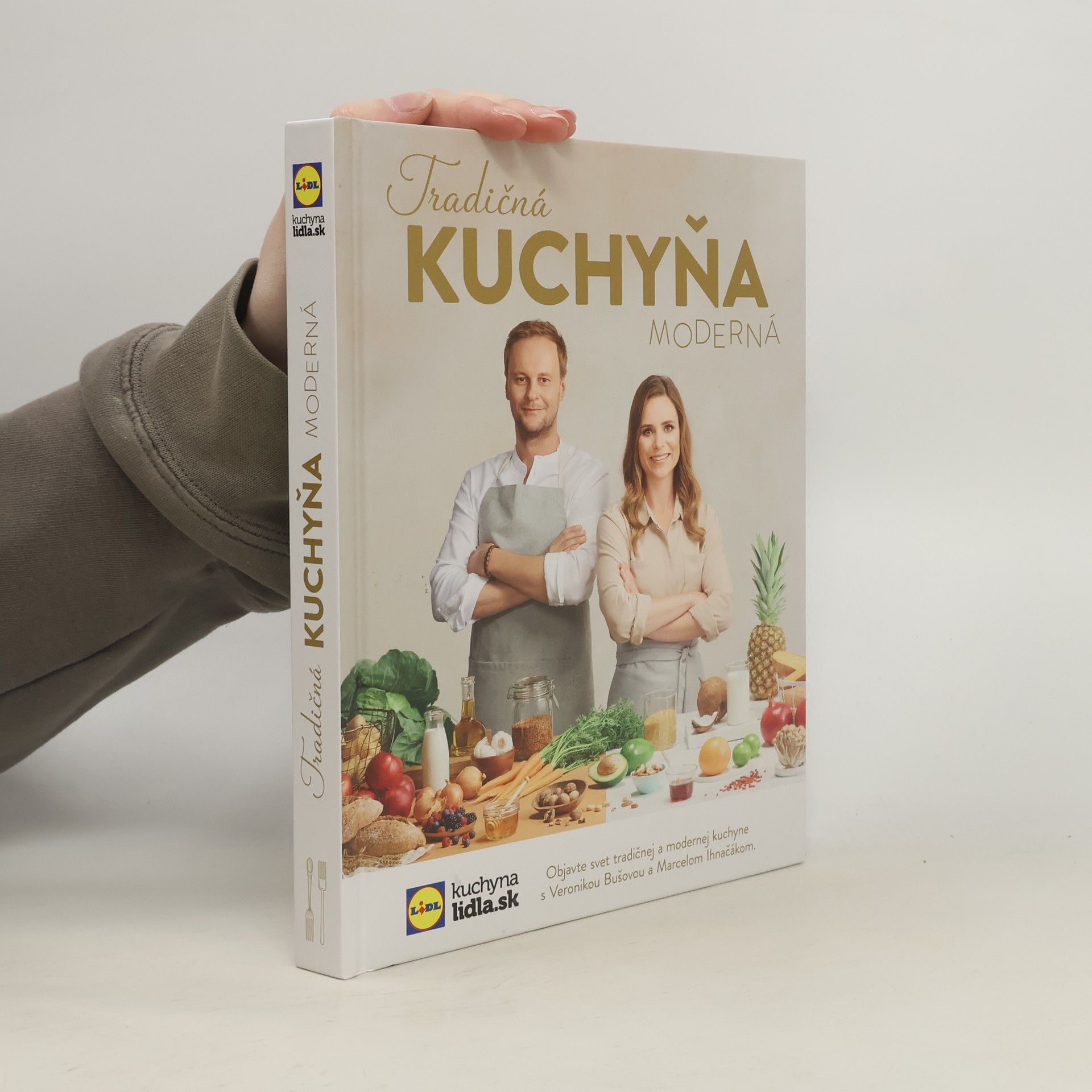 Veronika Bušová Tradičná kuchyňa moderná