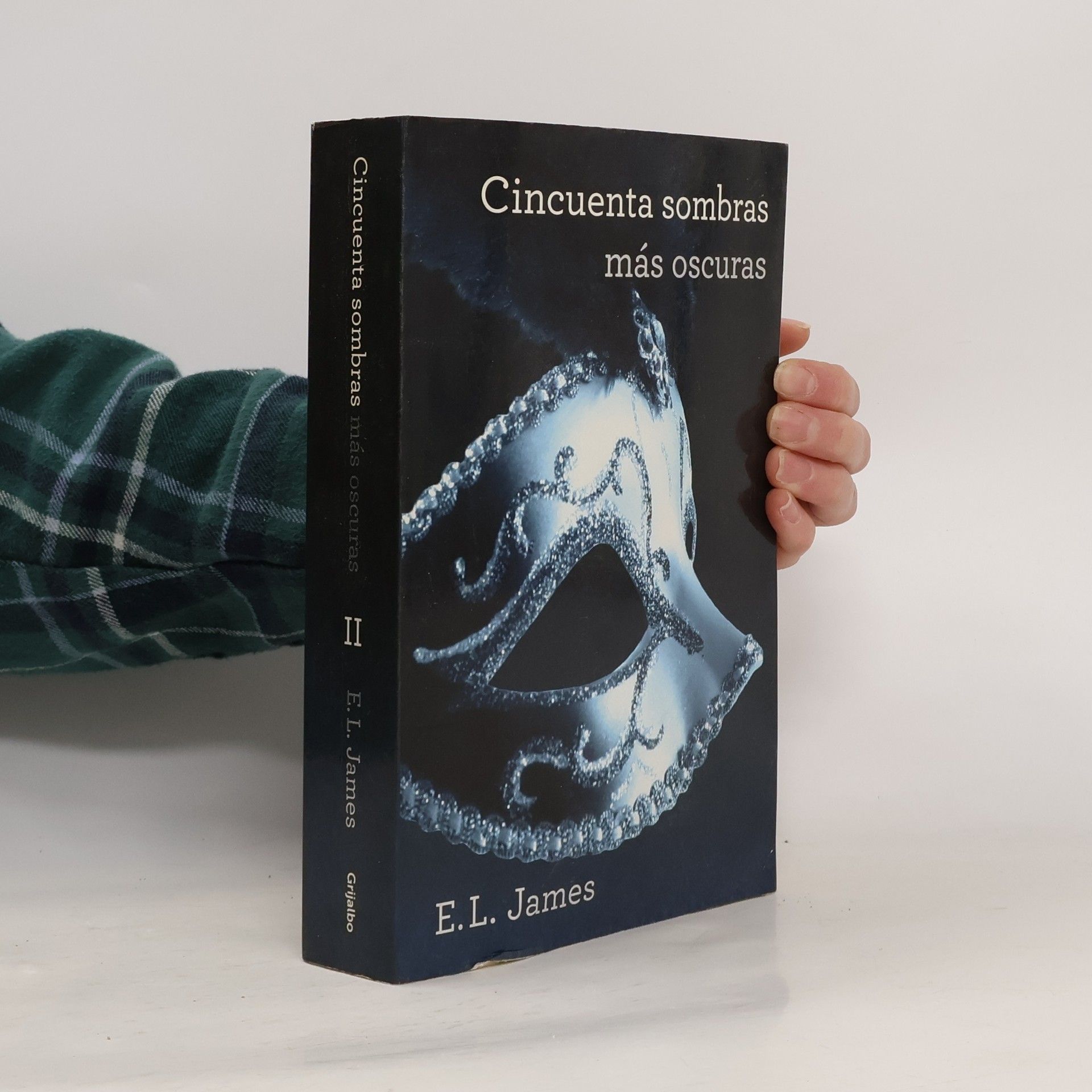 E. L. James Cincuenta sombras más oscuras
