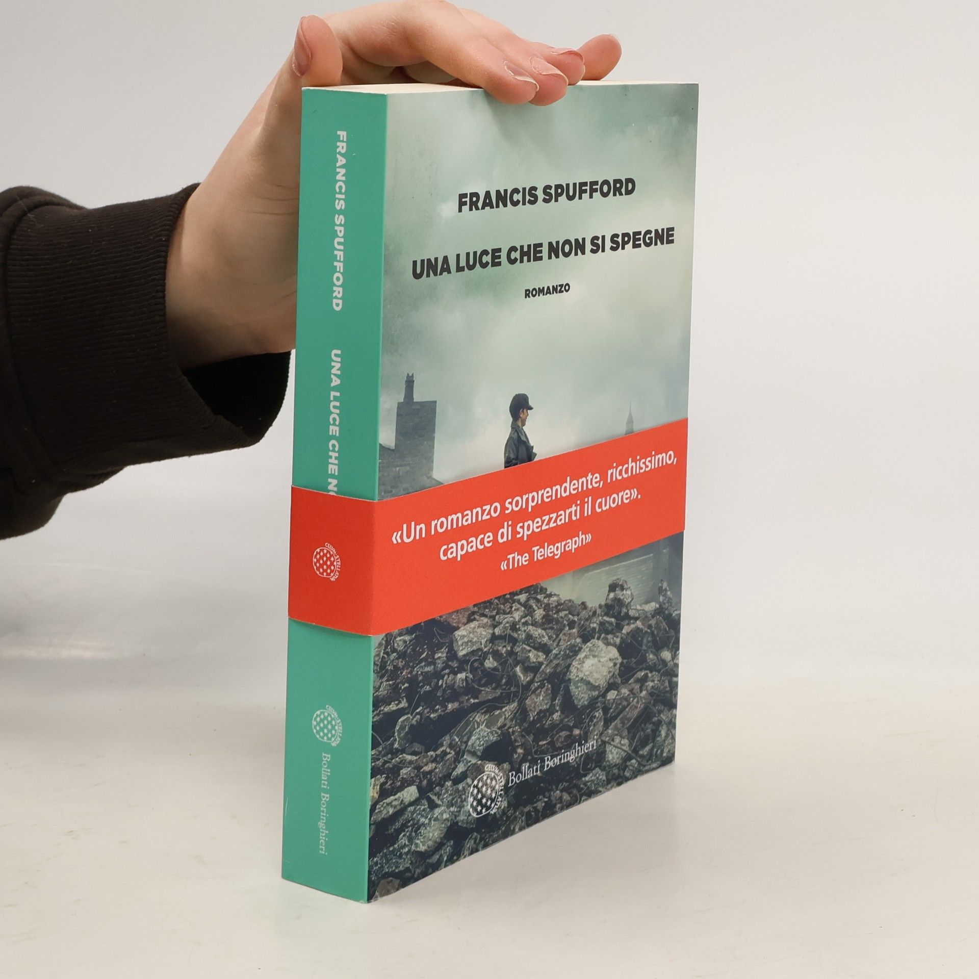 Mariagiulia Castagnone Una luce che non si spegne