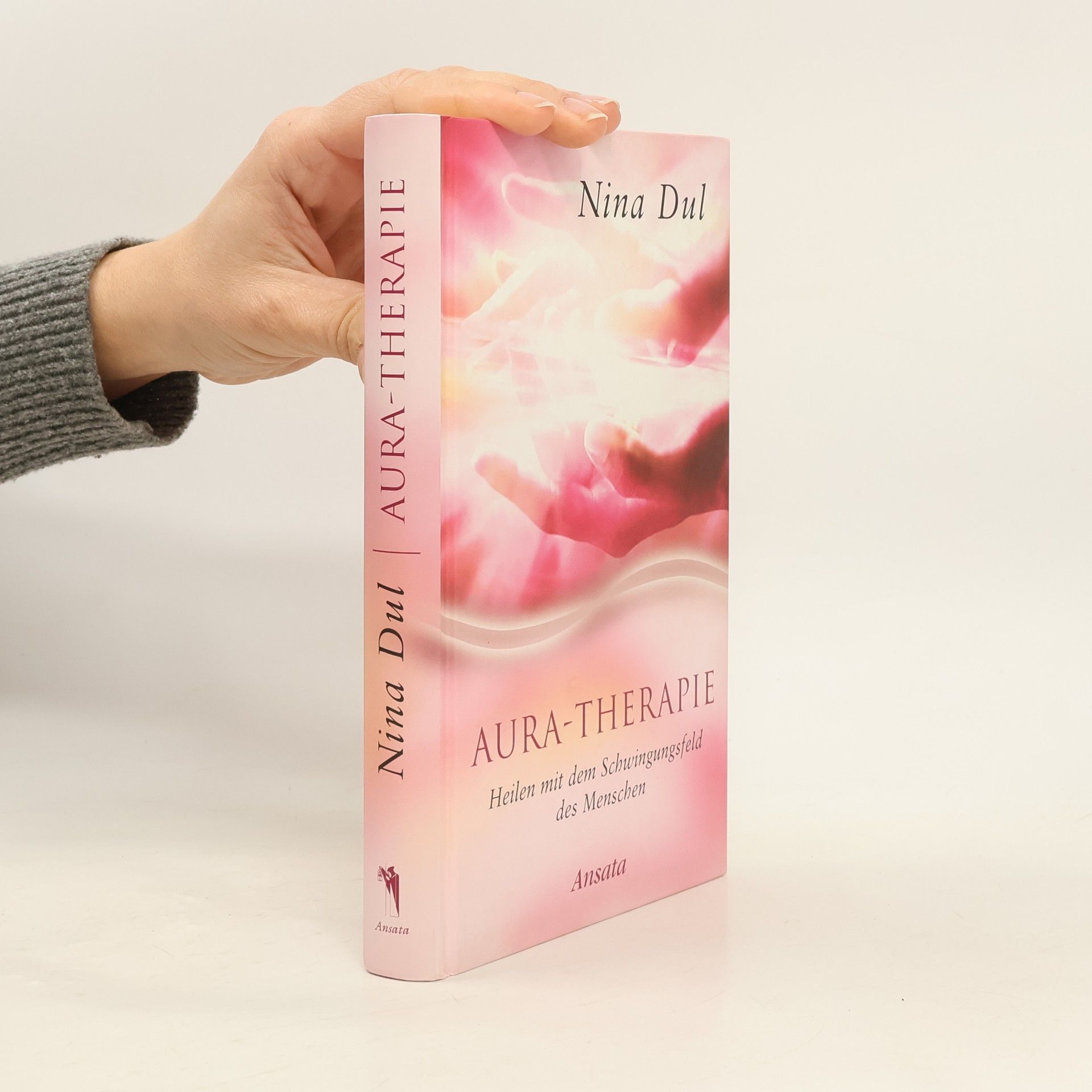 Nina Dul Aura-Therapie