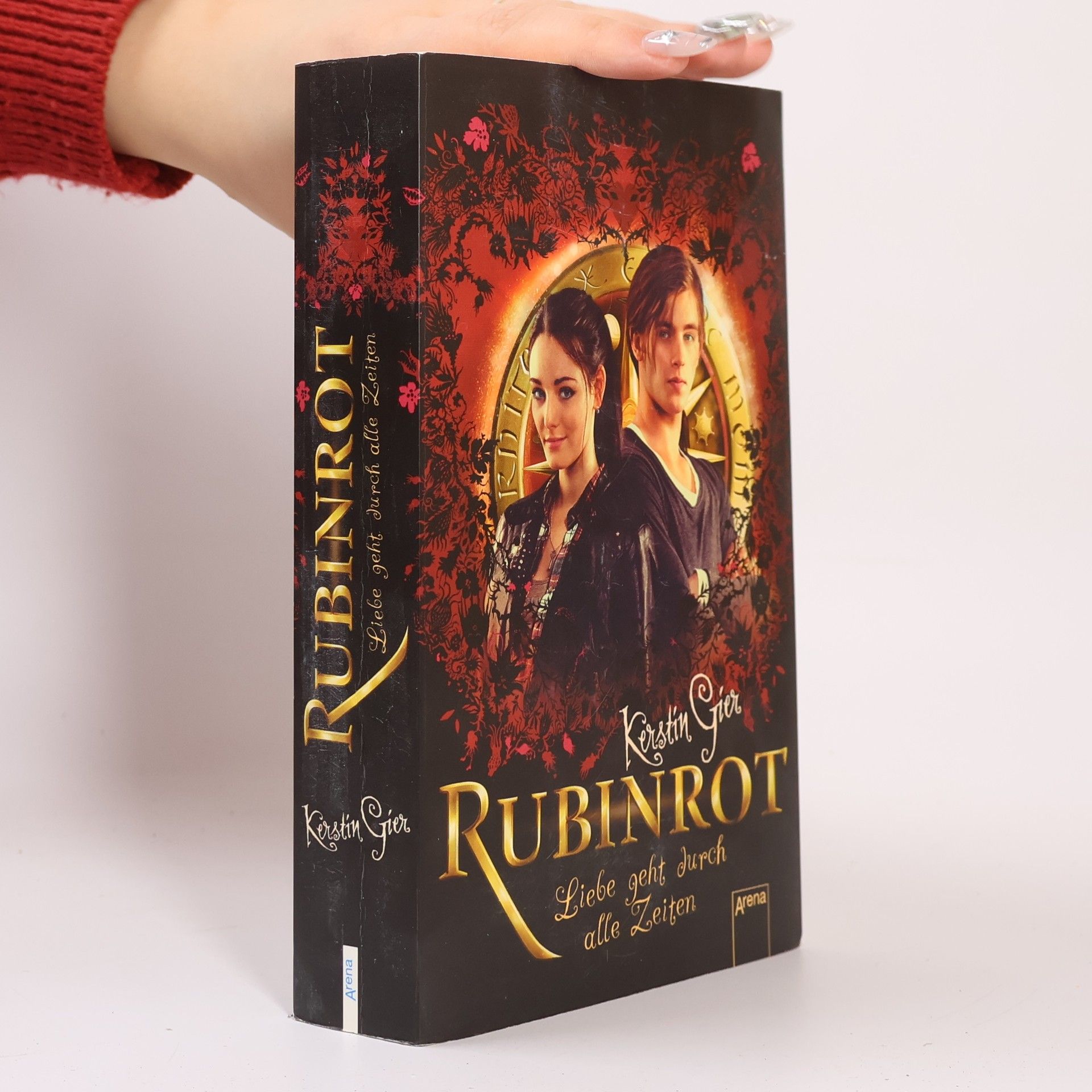 Kerstin Gier Rubinrot. Liebe geht durch alle Zeiten