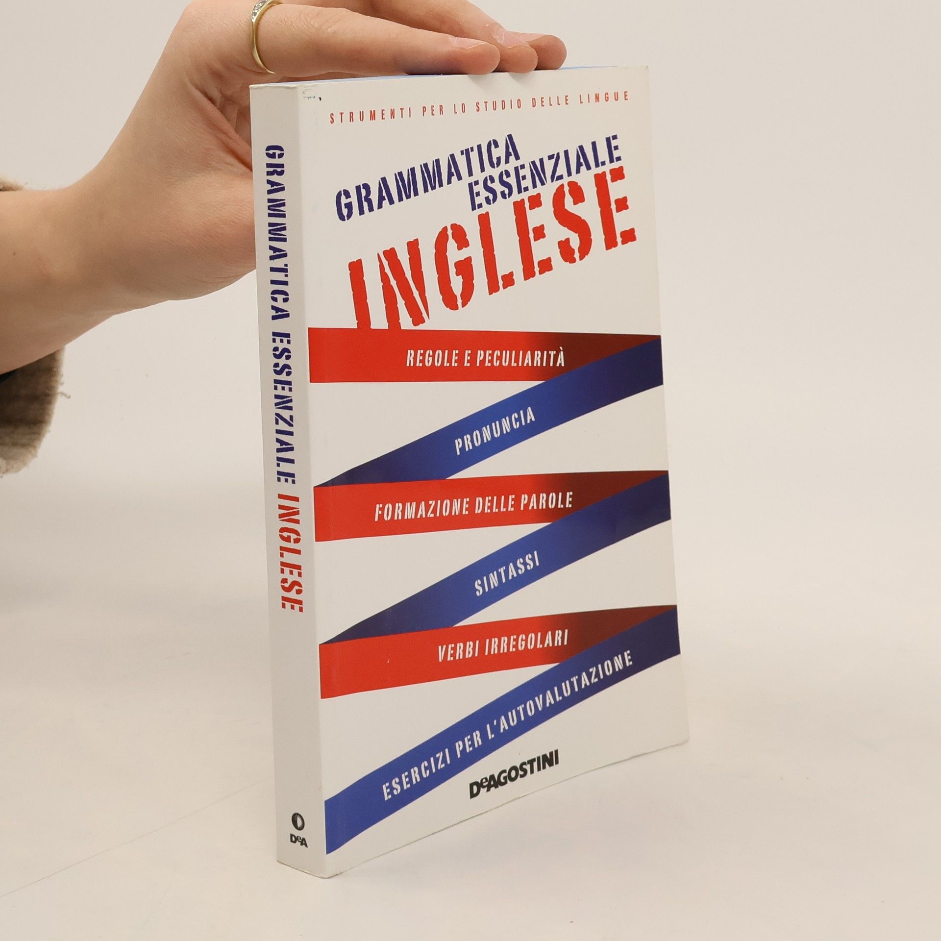 Grammatica essenziale. Inglese