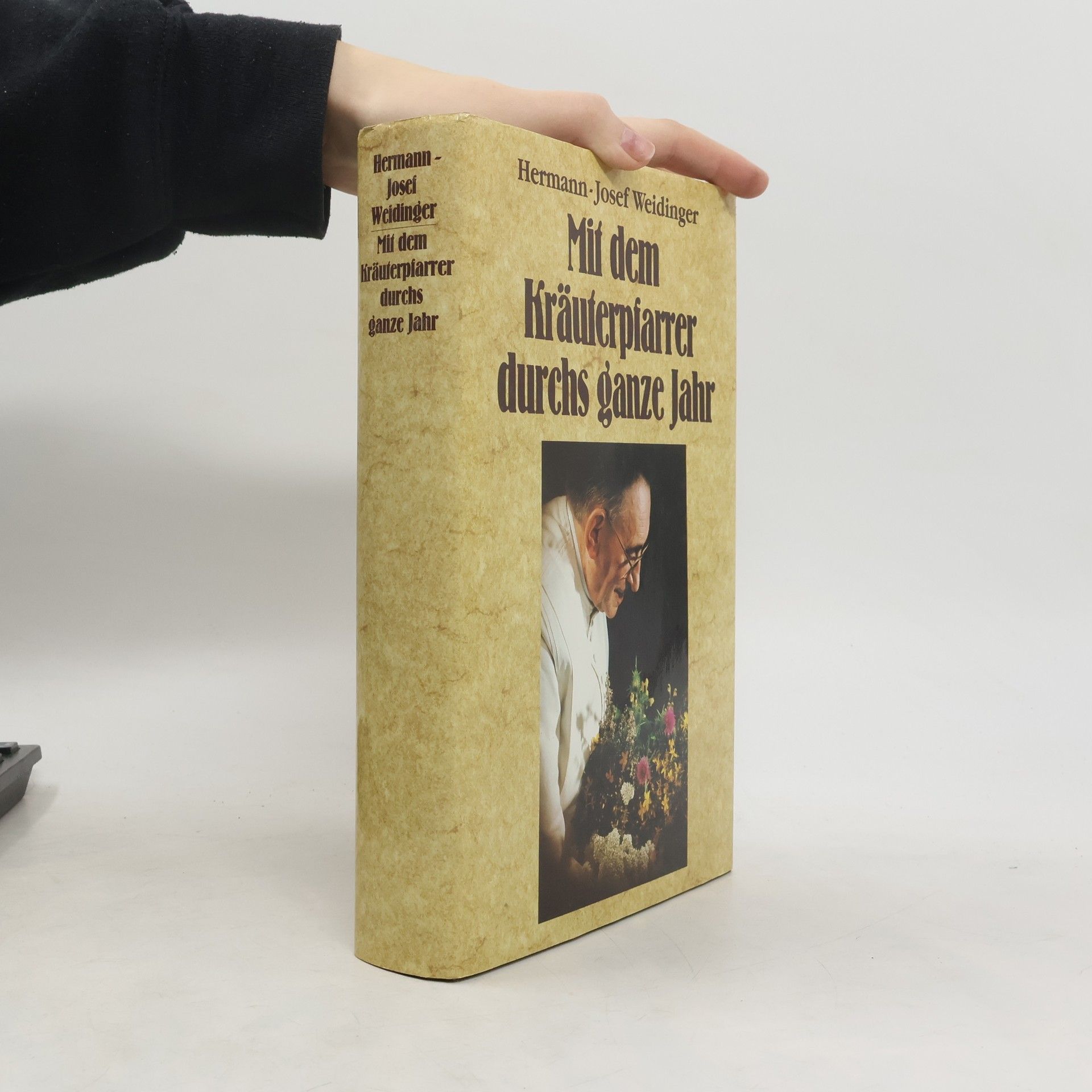 Mit dem Kräuterpfarrer durchs ganze Jahr