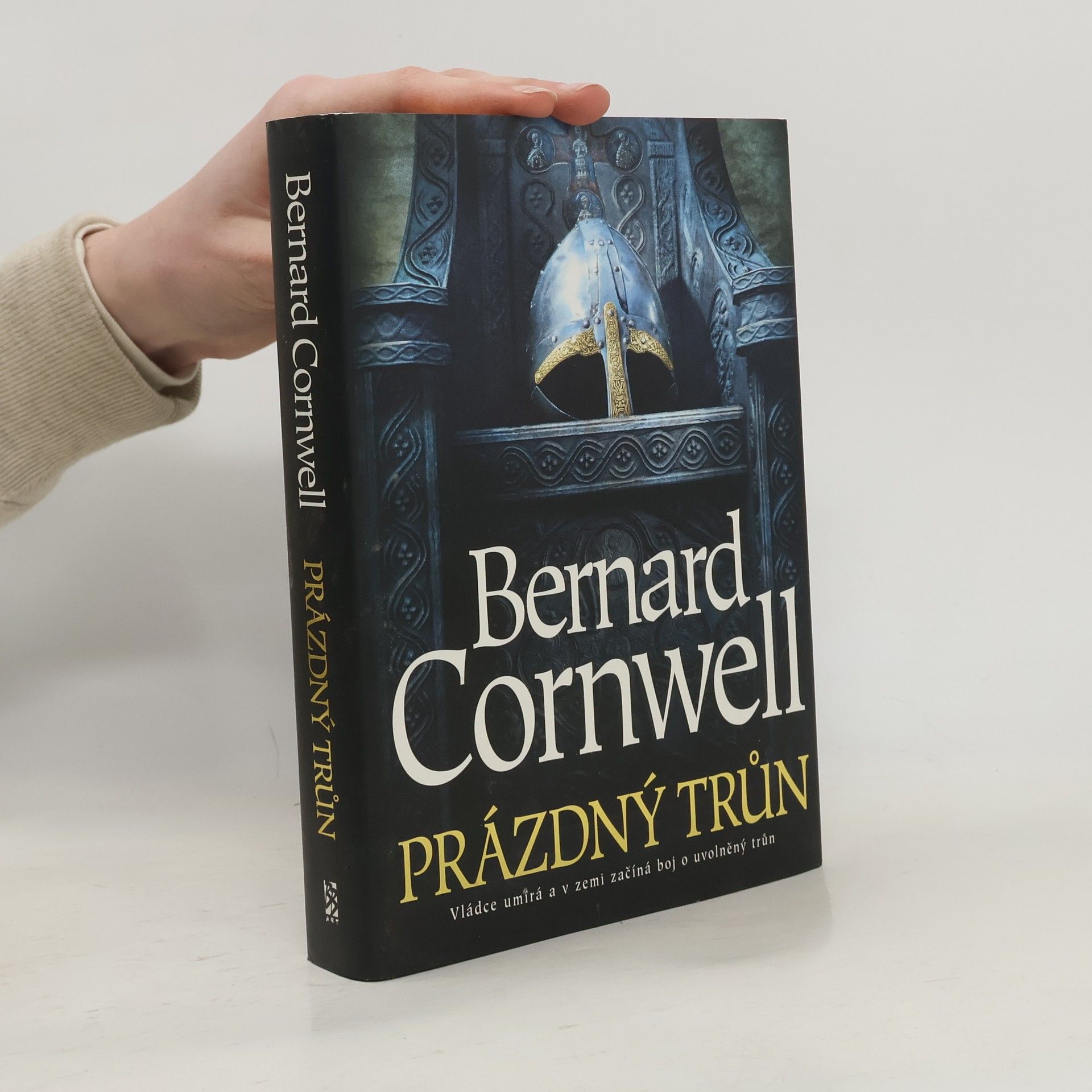 Bernard Cornwell Prázdný trůn. Uhtred z Bebbanburgu 8. díl