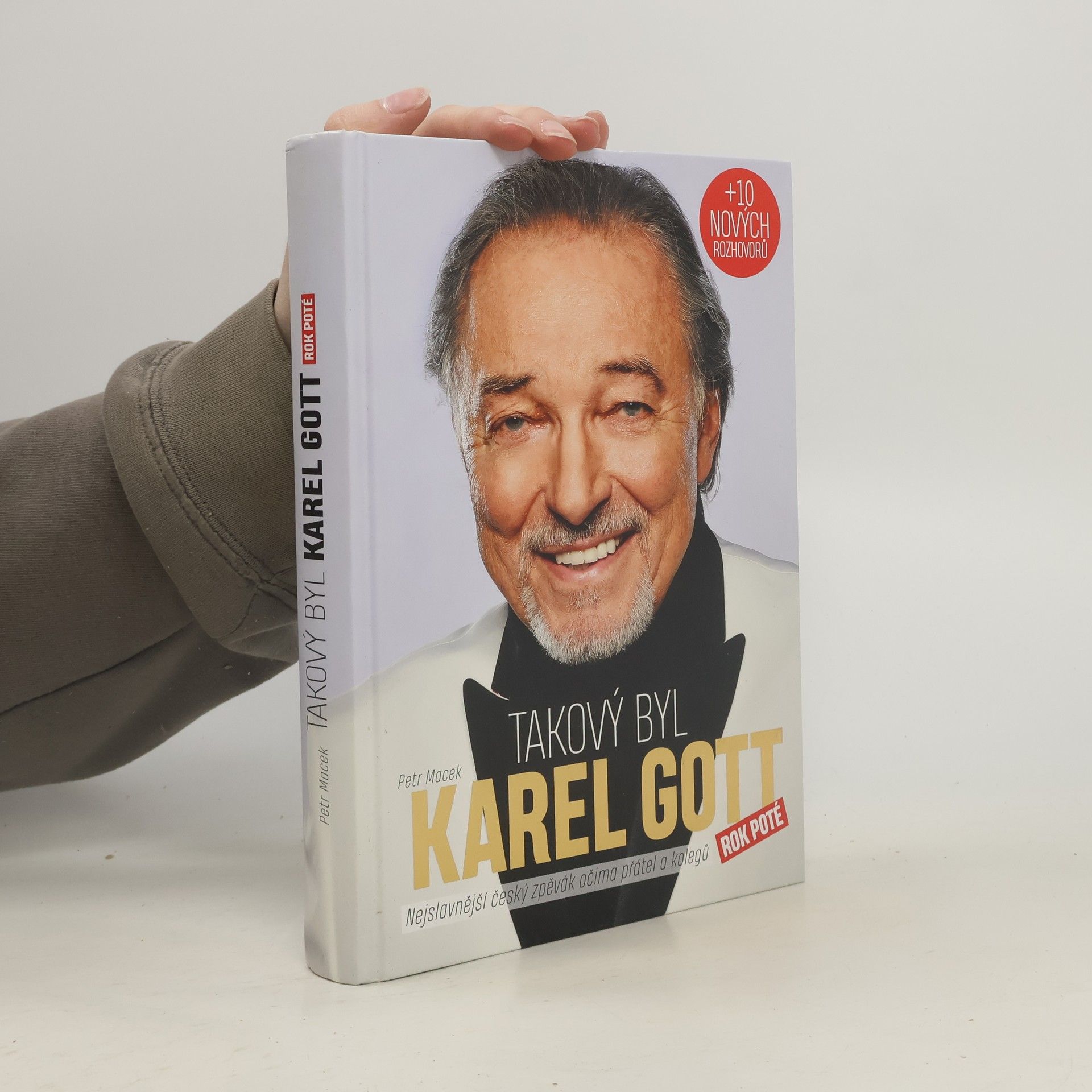 Petr Macek Takový byl Karel Gott: Rok poté