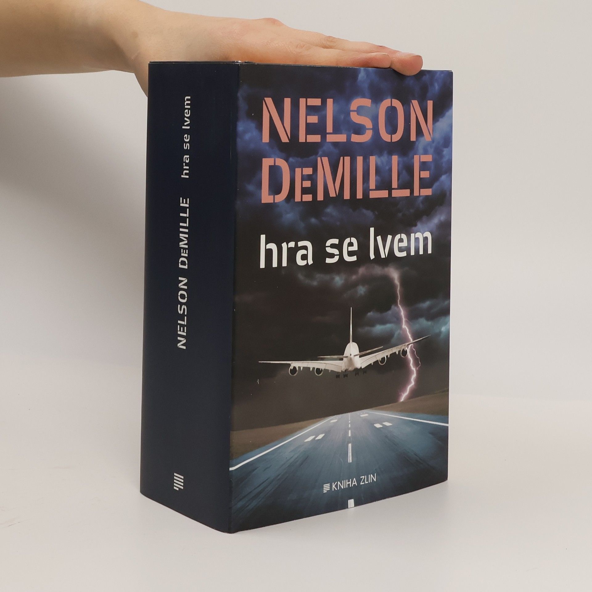 Nelson DeMille Hra se lvem