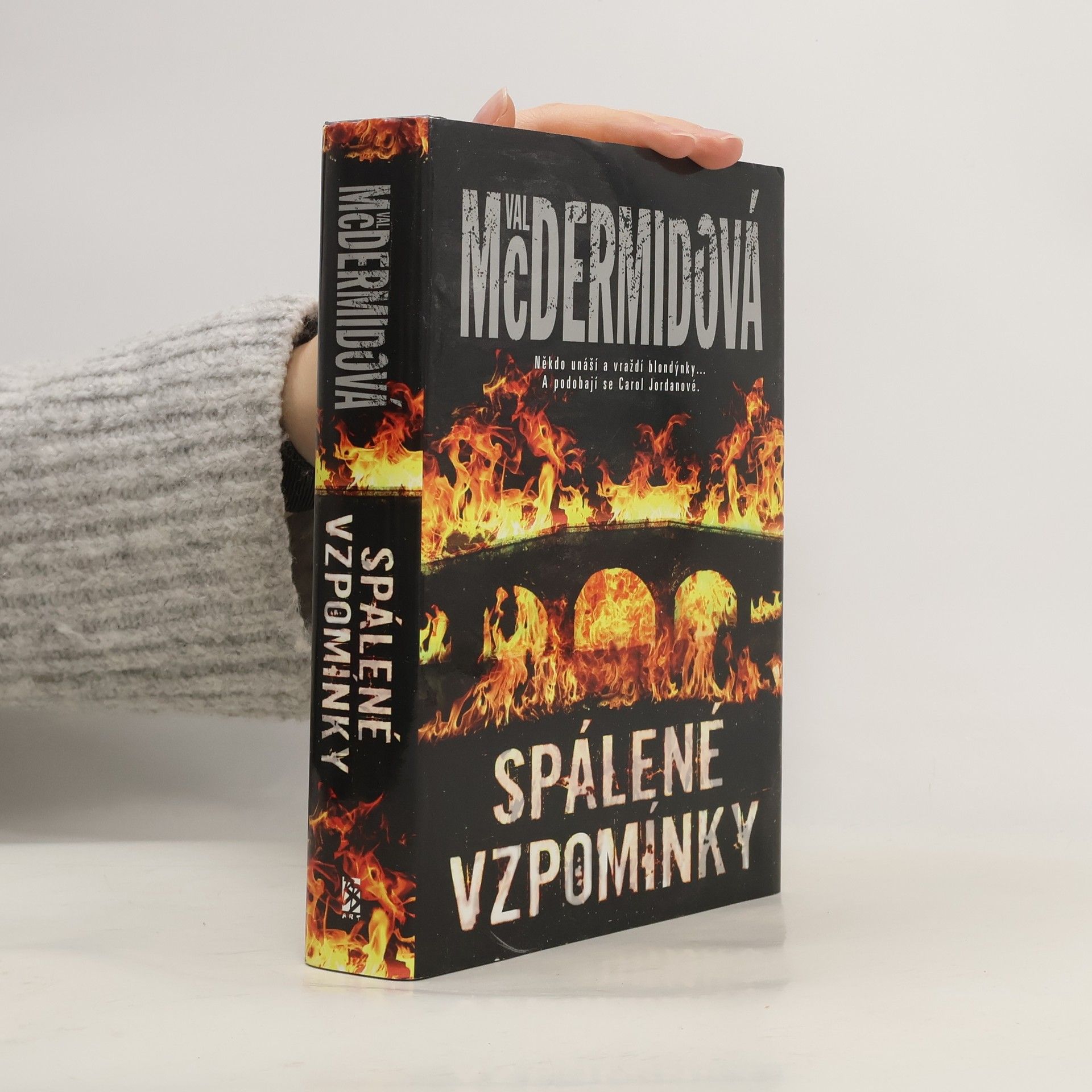 Val McDermid Spálené vzpomínky