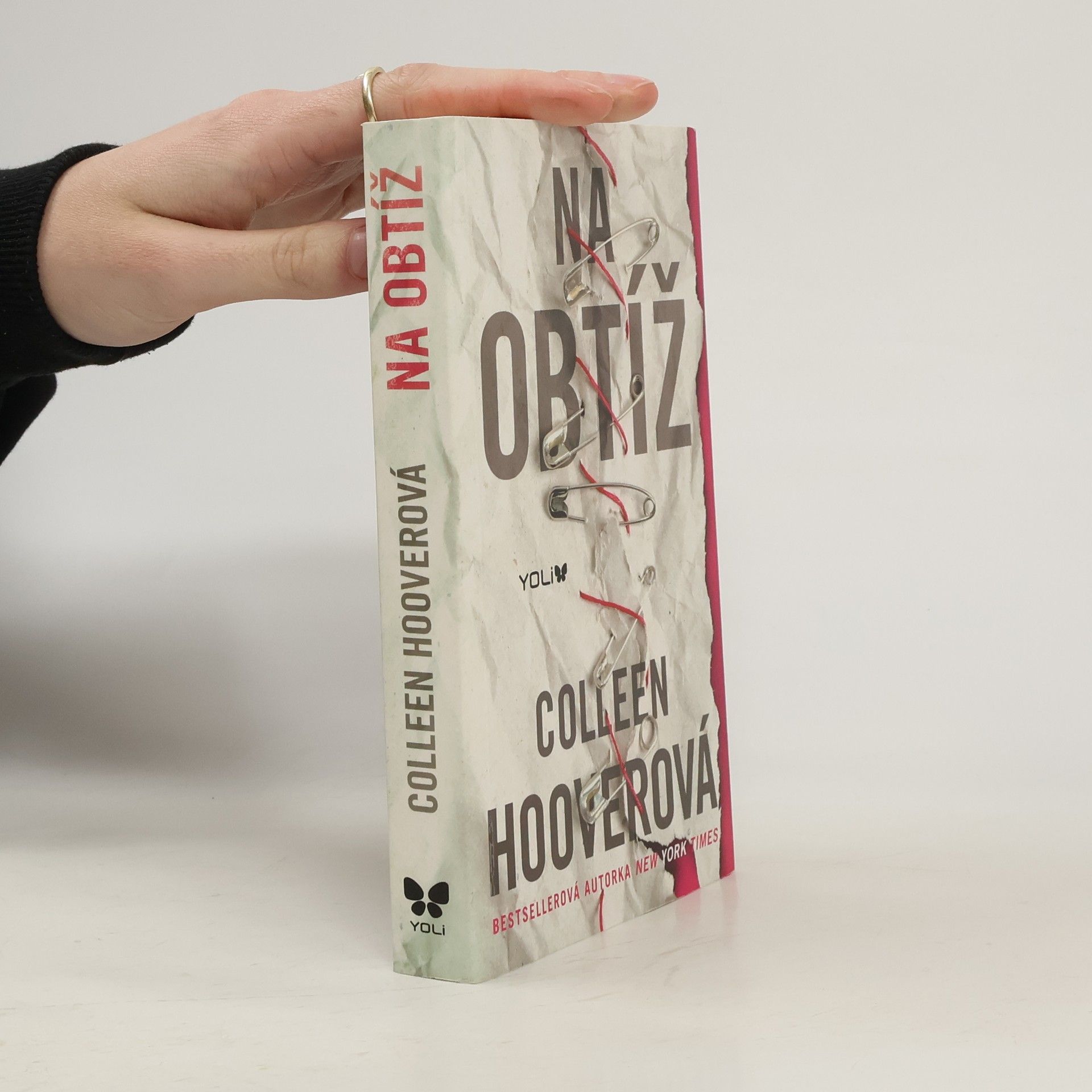 Colleen Hoover Na obtíž