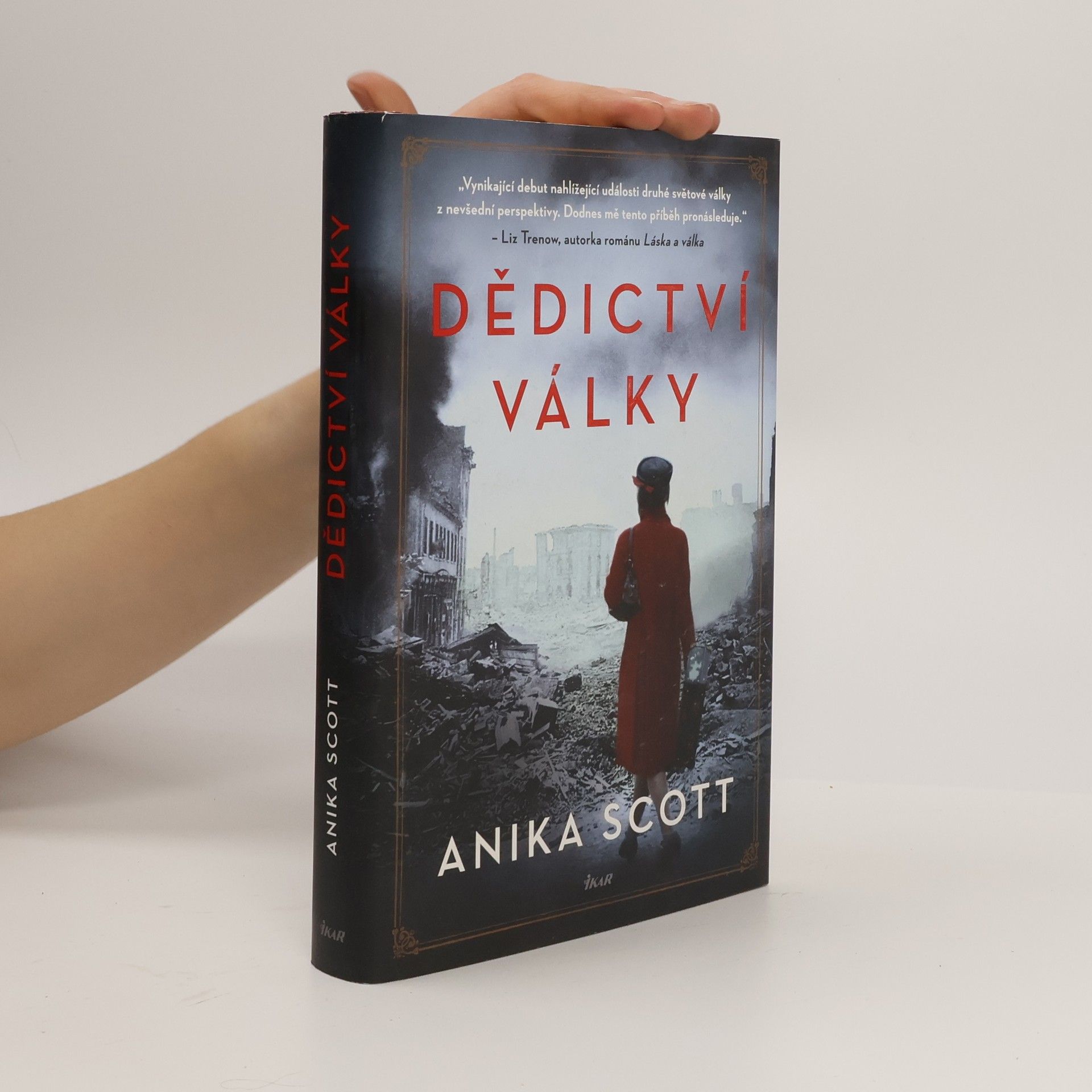 Anika Scott Dědictví války
