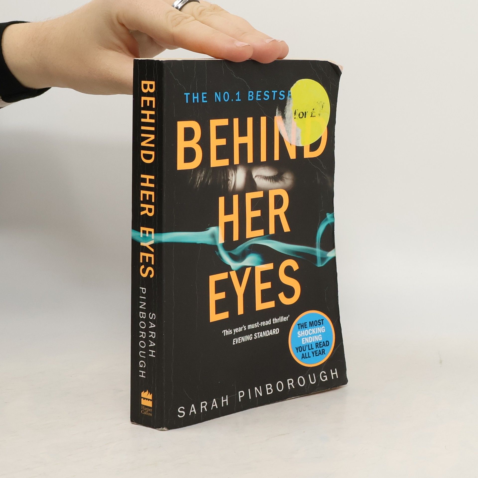 Sarah Pinborough Behind her eyes