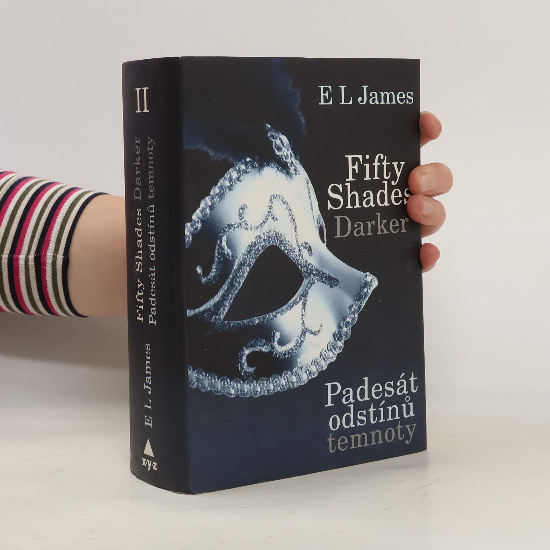 E L James Padesát odstínů temnoty