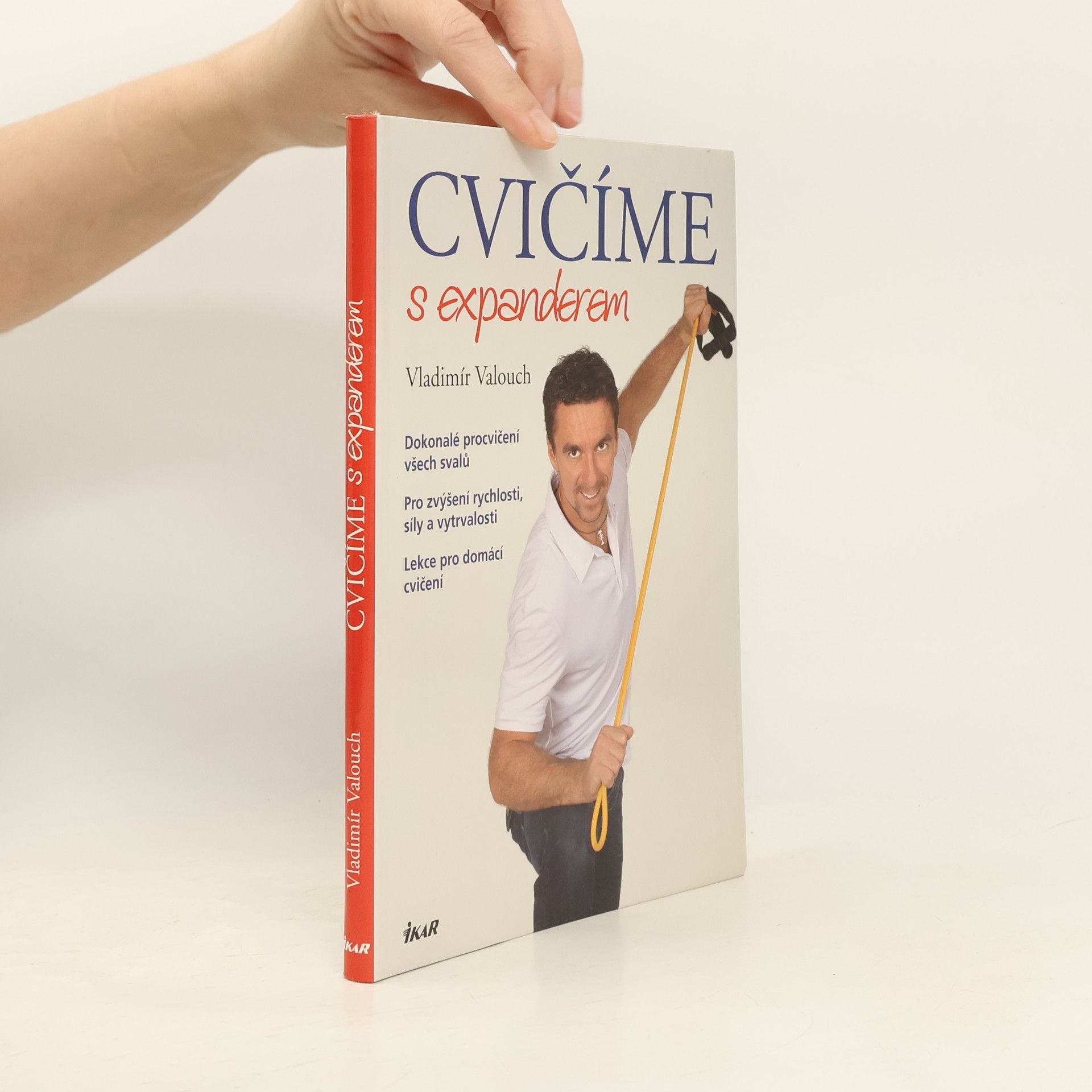 Hynek Mlynářík Cvičíme s expanderem