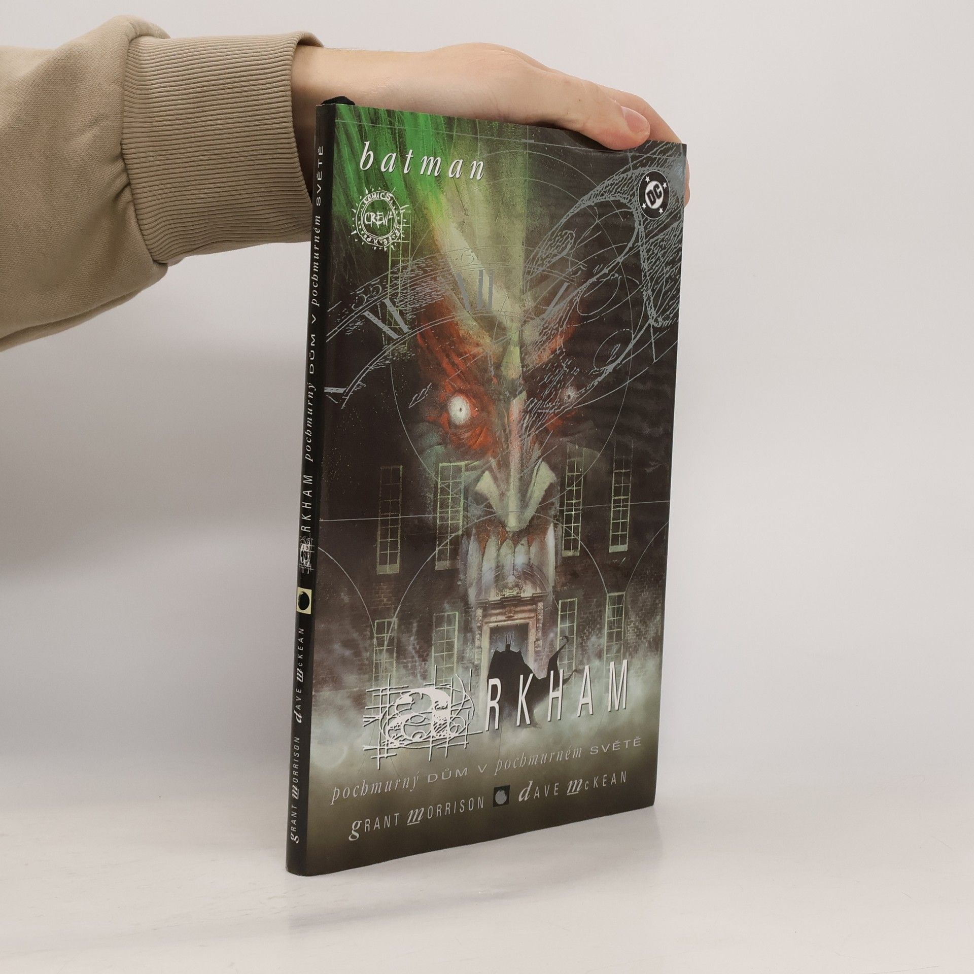 Grant Morrison Arkham. Pochmurný dům v pochmurném světě
