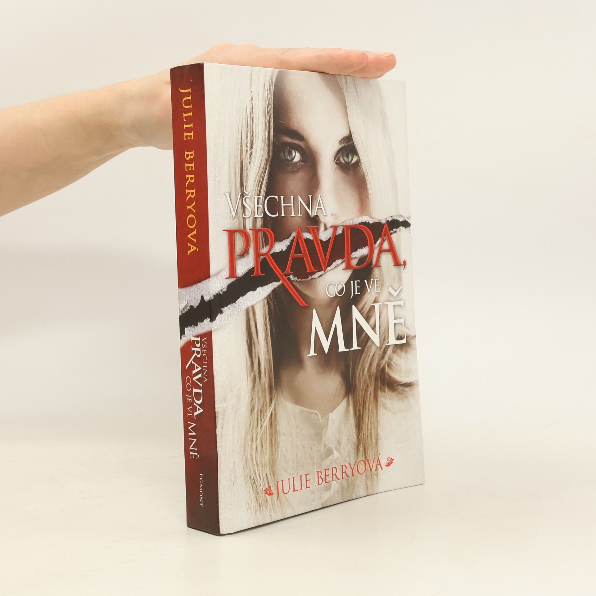 Julie Berry Všechna pravda, co je ve mně