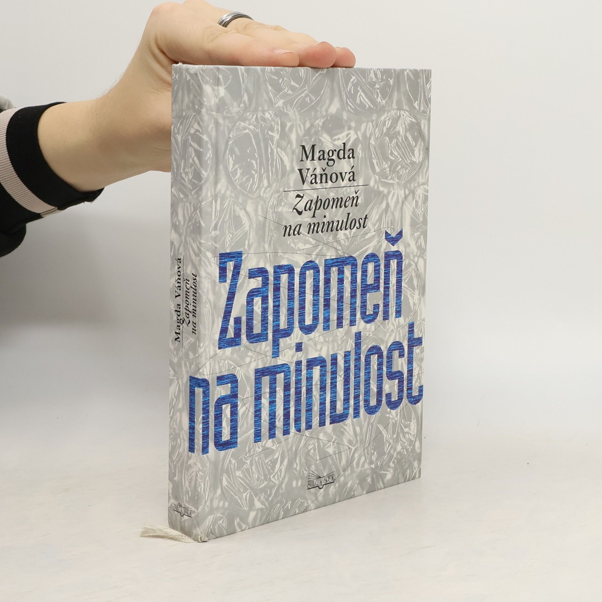 Magda Váňová Zapomeň na minulost