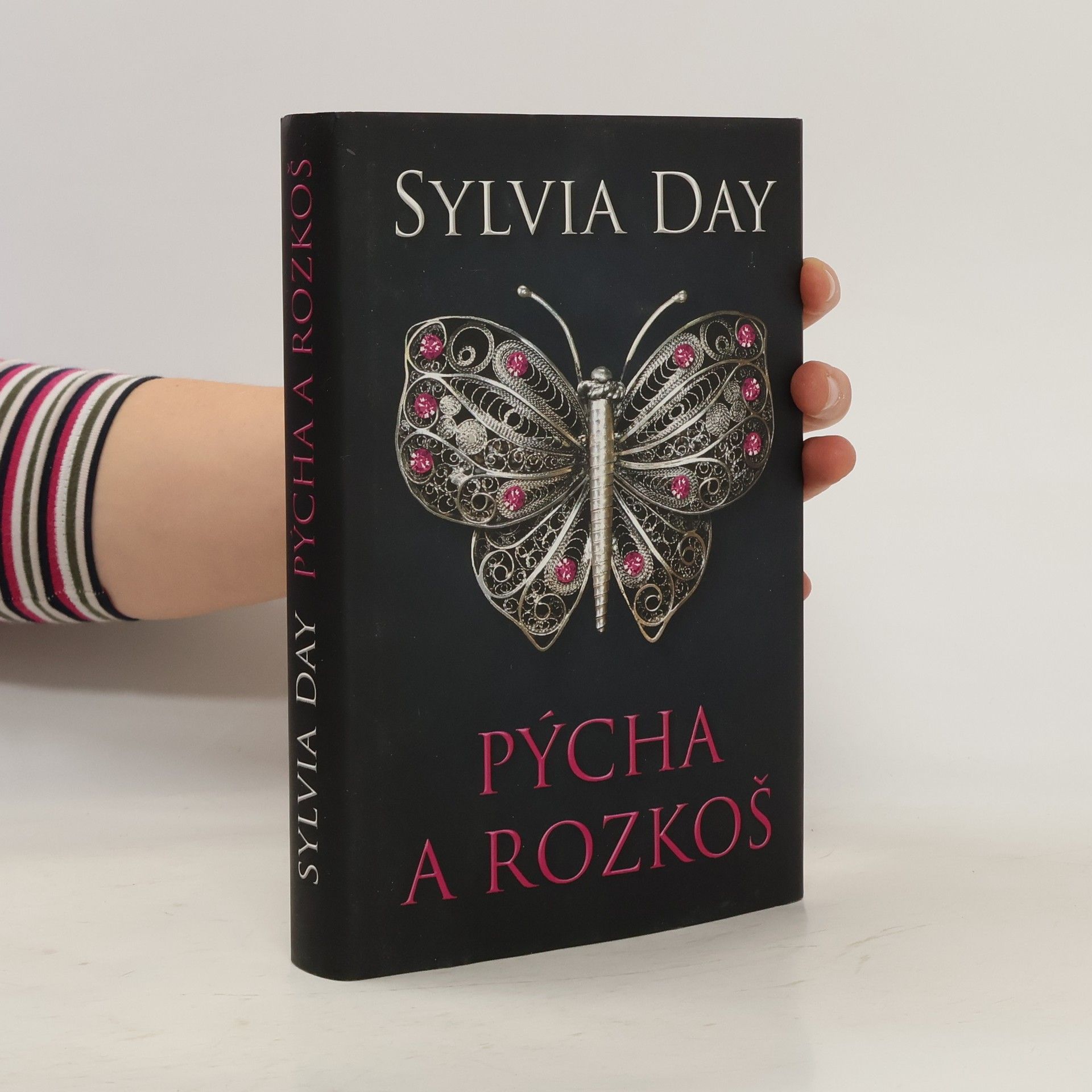 Sylvia Day Pýcha a rozkoš
