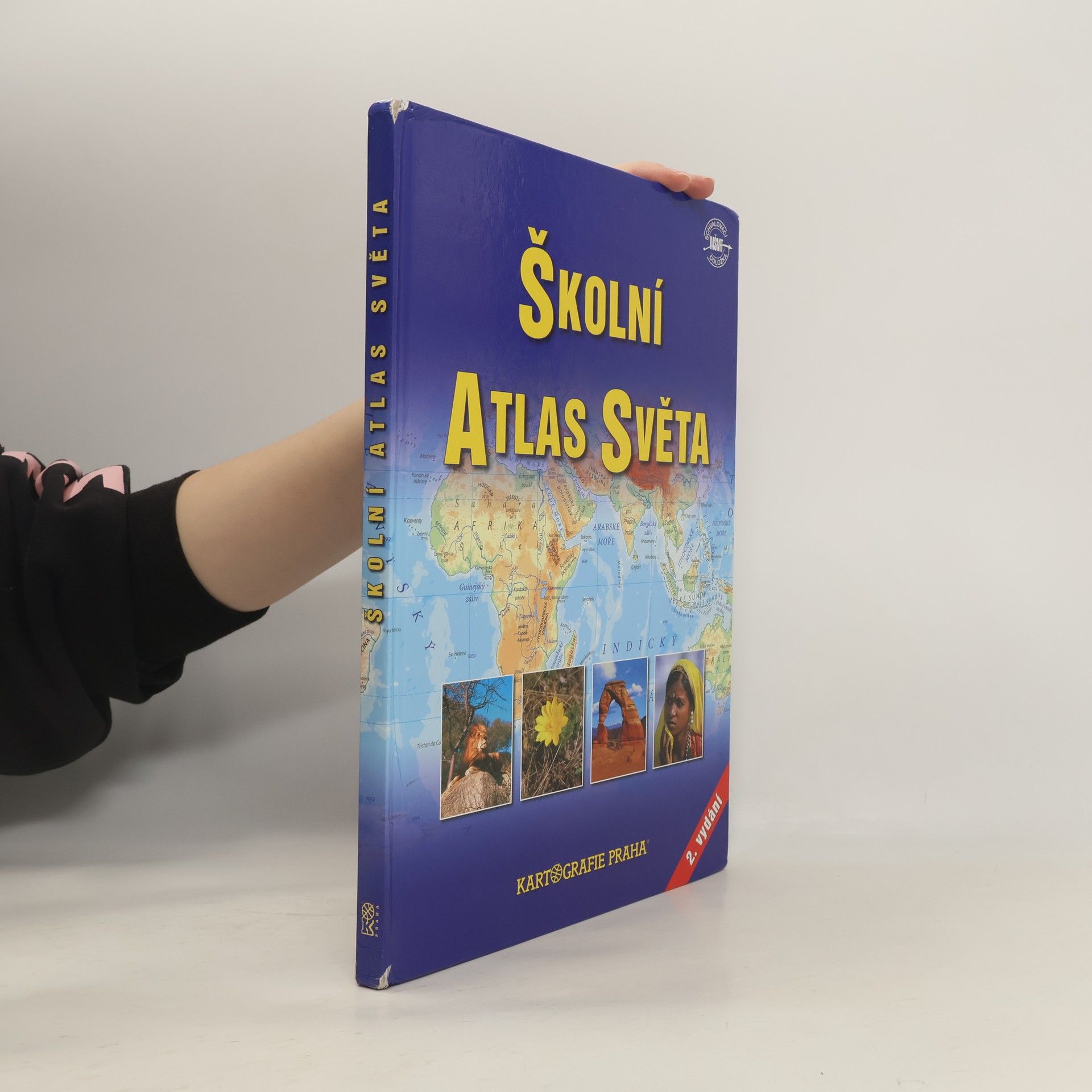 Kolektiv autorů Školní atlas světa